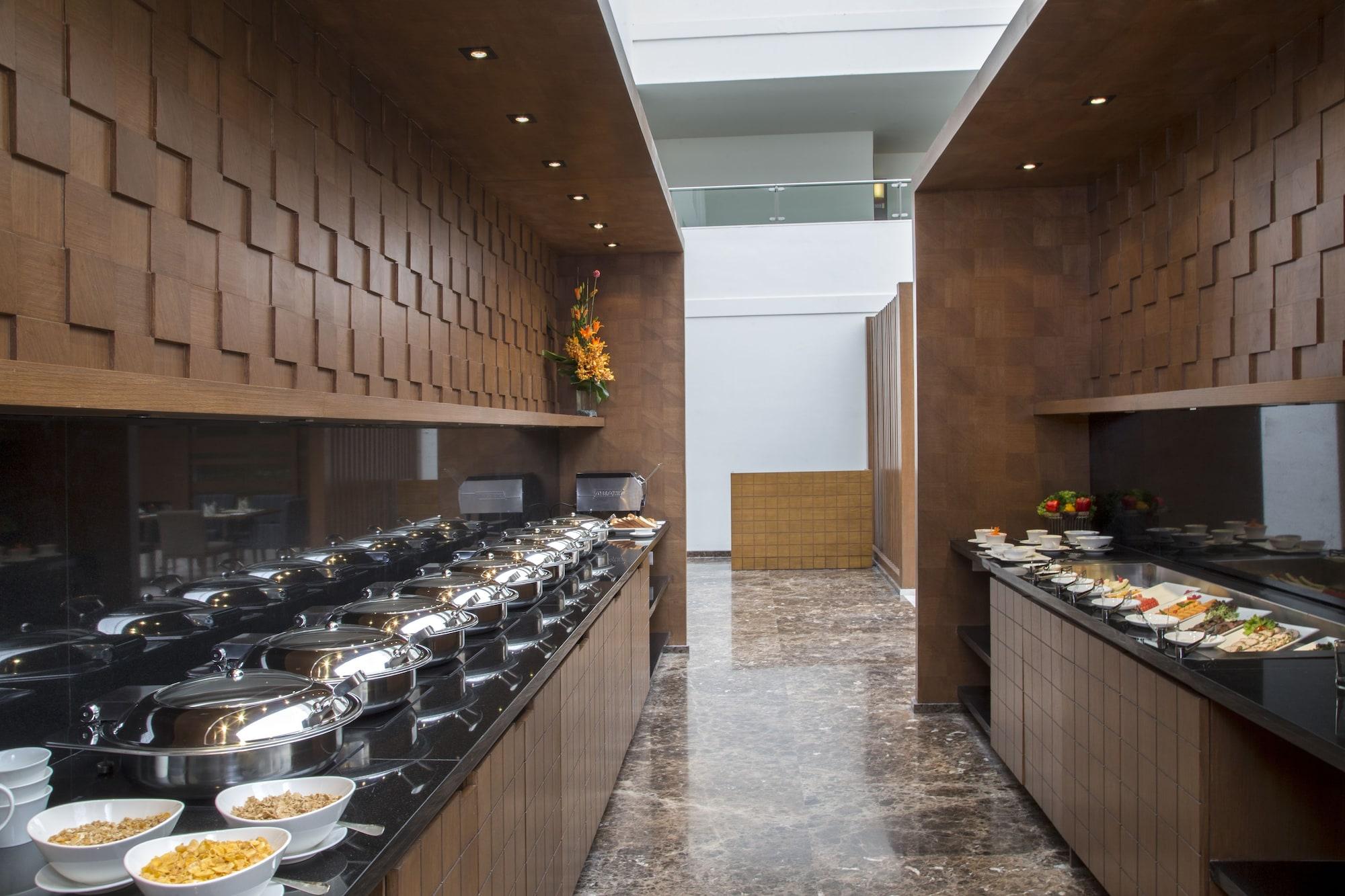 Restaurant Oakwood Residence Whitefield Bangalore