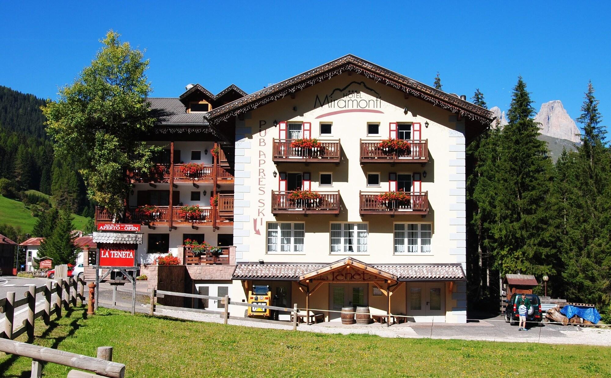Vista Exterior Hotel Majon Miramonti