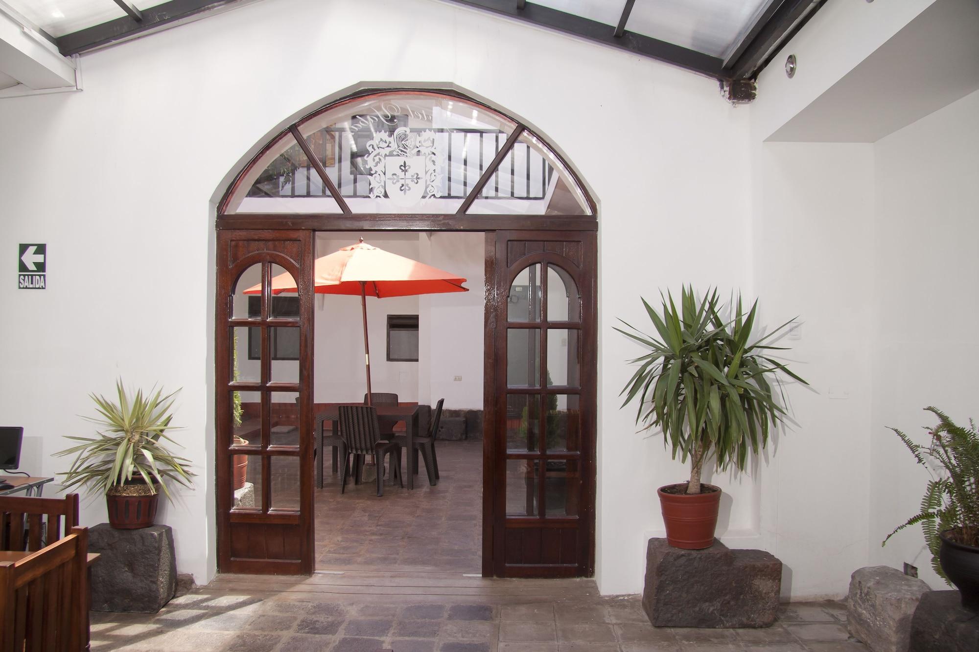 Vista Lobby Yabar Hotel Plaza