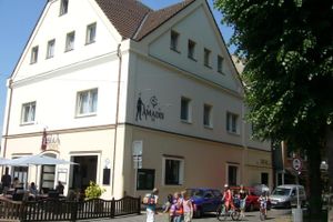 Alojamiento - Amadis Hotel