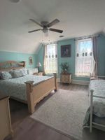 Renta temporal - Magnificent Riverfront Victorian  House  steps from downtown Ottawa !