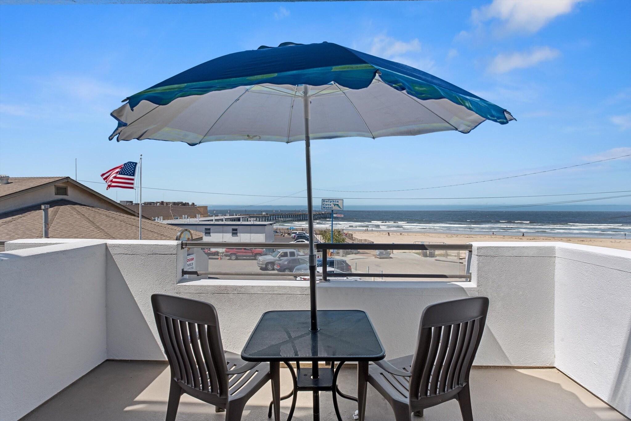 Varios Beach House Inn & Suites