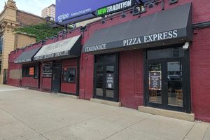 Alquiler Vacacional - Exclusive Gold Coast 2BR Balcony Walkable