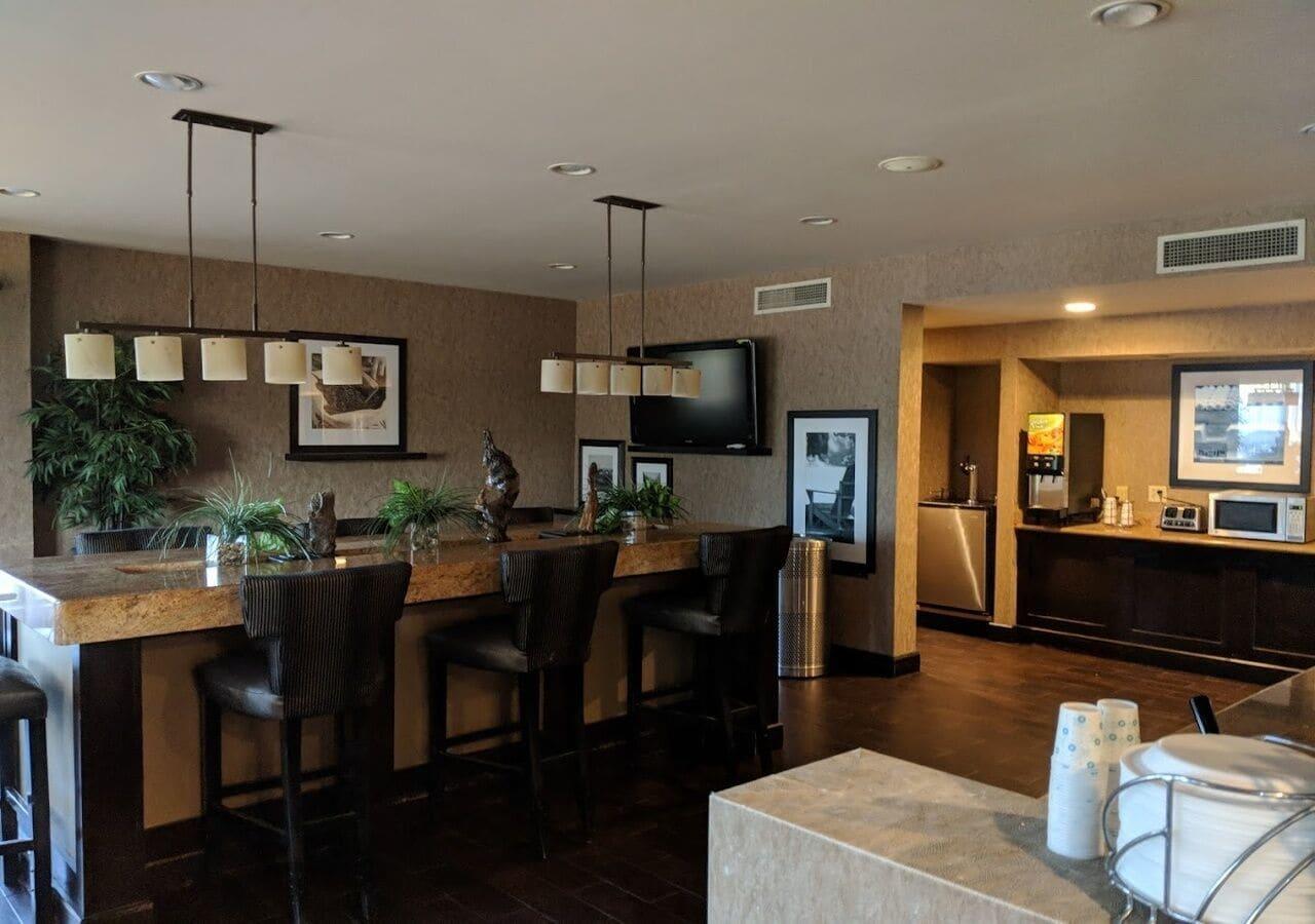 Restaurant Days Inn by Wyndham Longview South