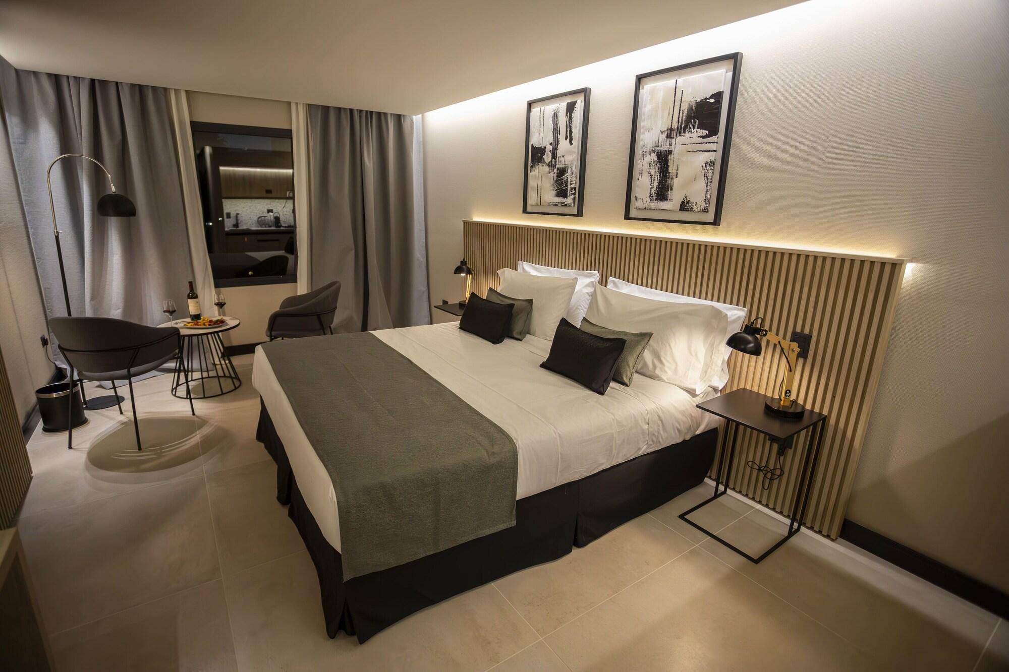 Varios MABRA SUITES