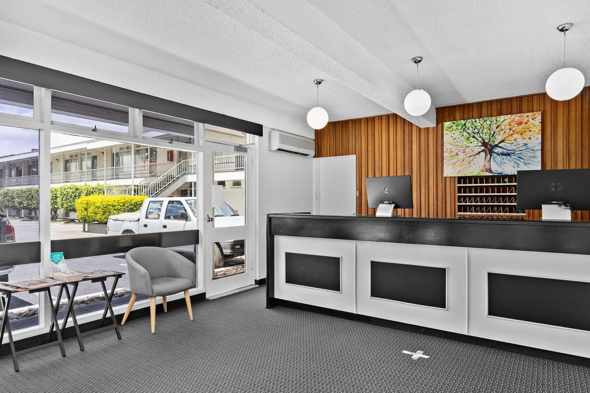 Vista Lobby Park Motor Inn
