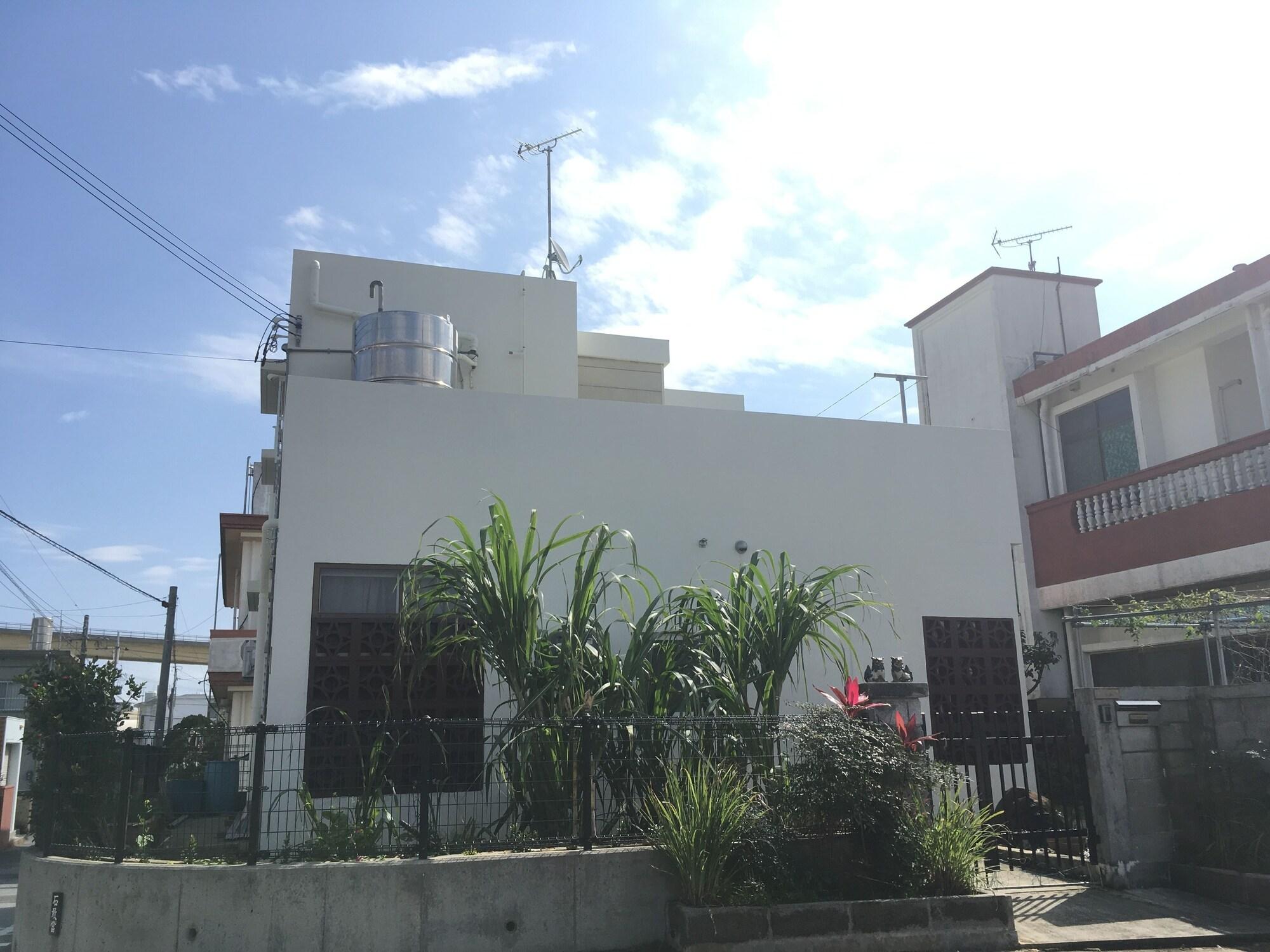 Vista Exterior Yuntaku ya