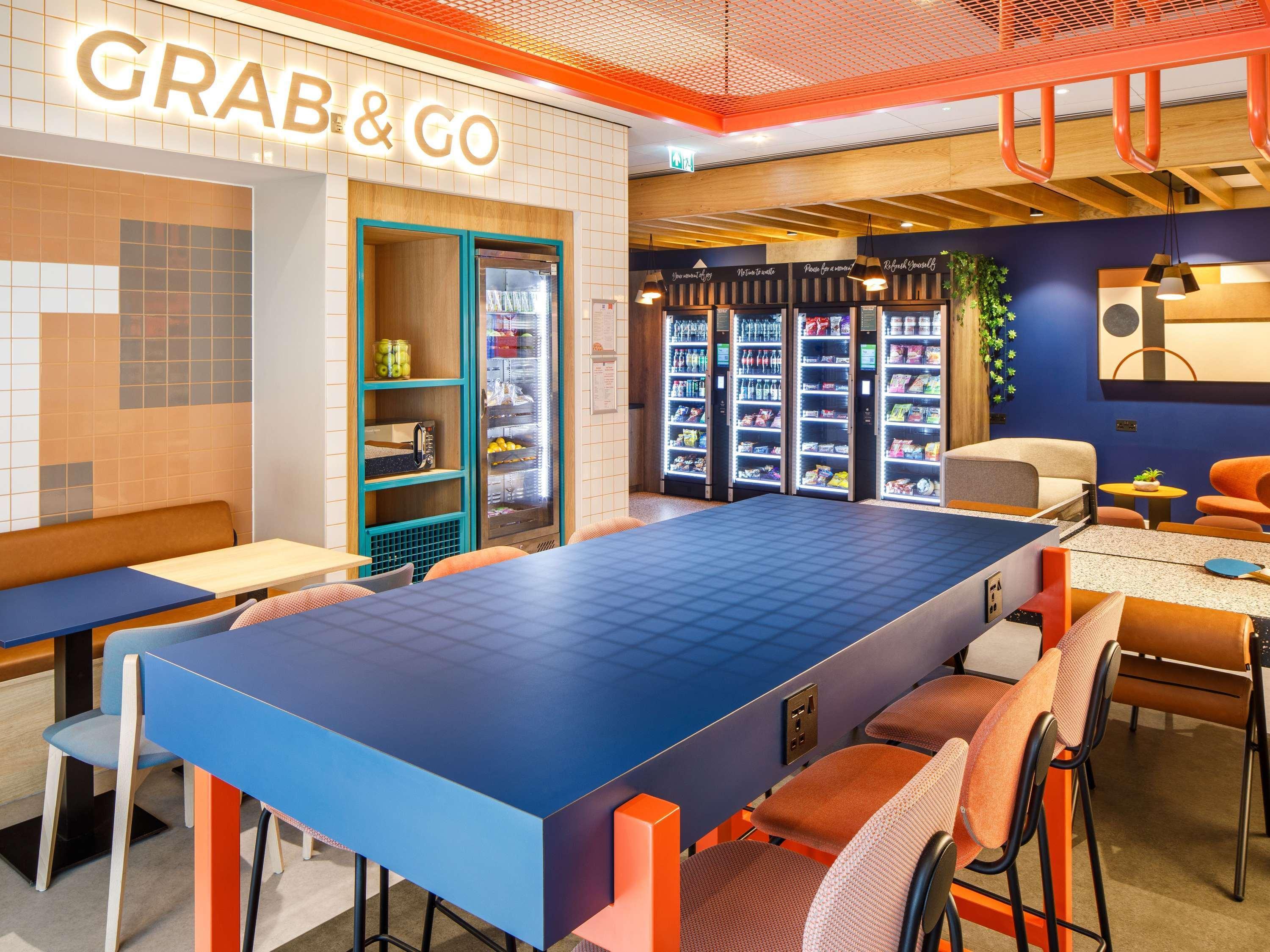 Bar/Salón ibis budget Manchester Airport