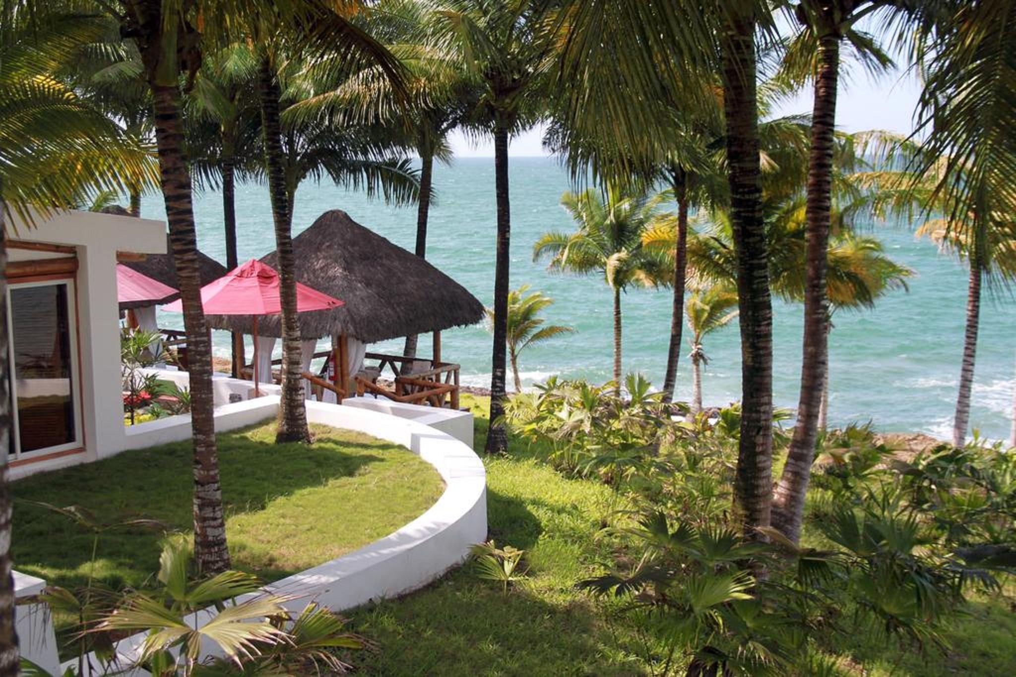 Vista Exterior Royal Decameron Mompiche - All Inclusive