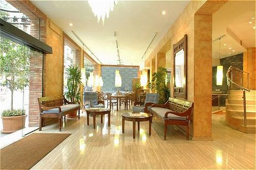 Pol & Grace Hotel by null