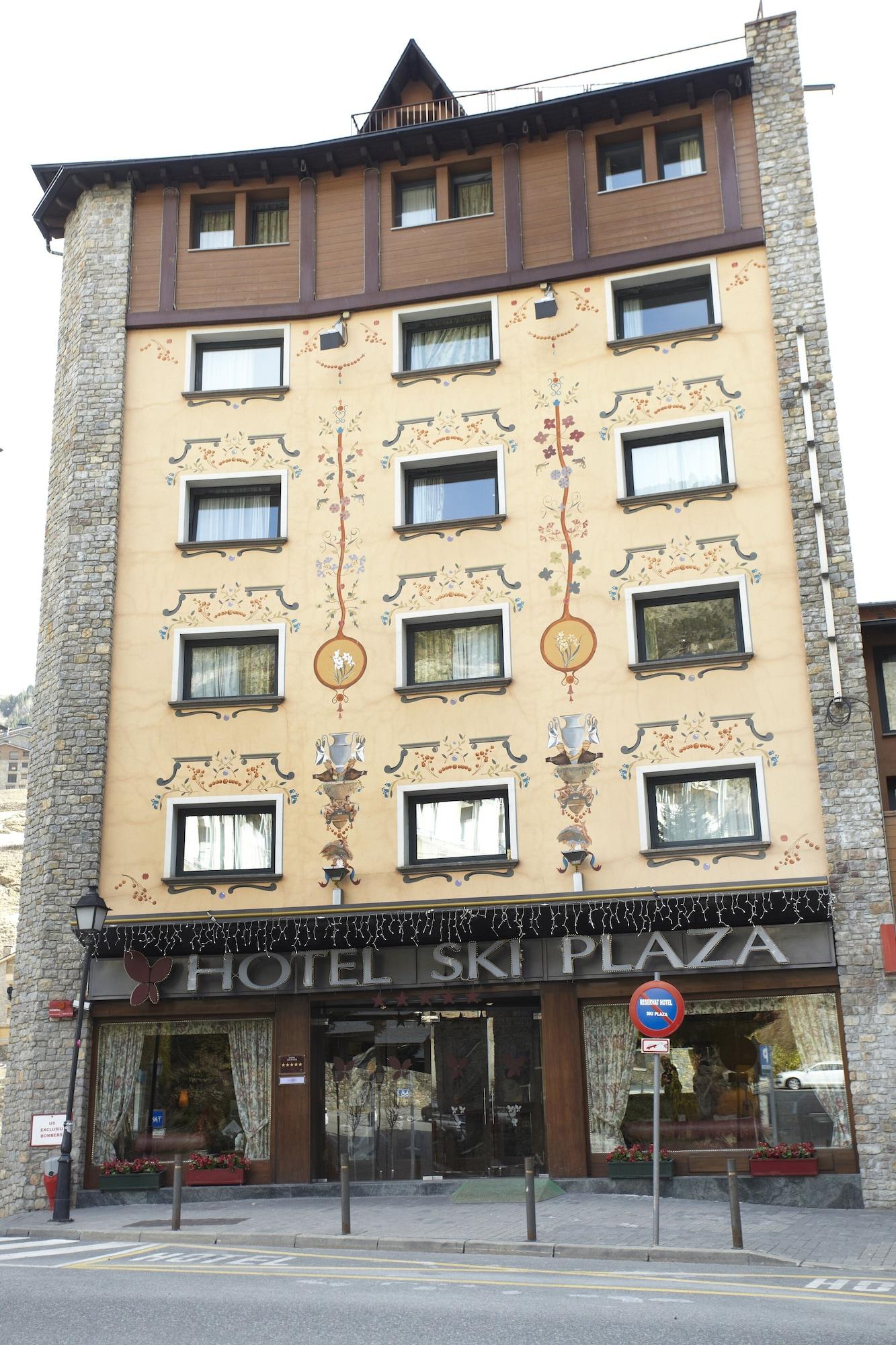 Vista Exterior Ski Plaza Hotel & Wellness