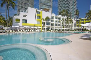 Alojamiento - Krystal Grand Puerto Vallarta