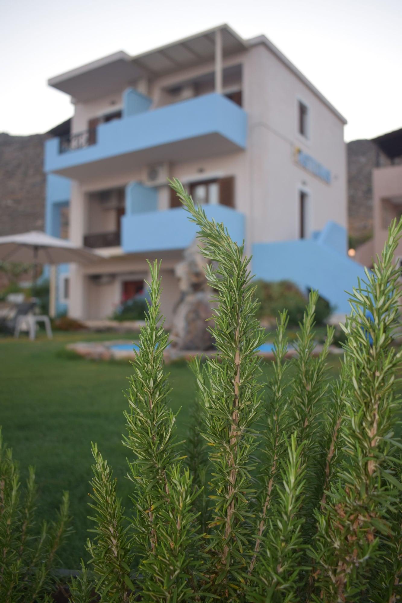 Vista Exterior Asteras Apartments