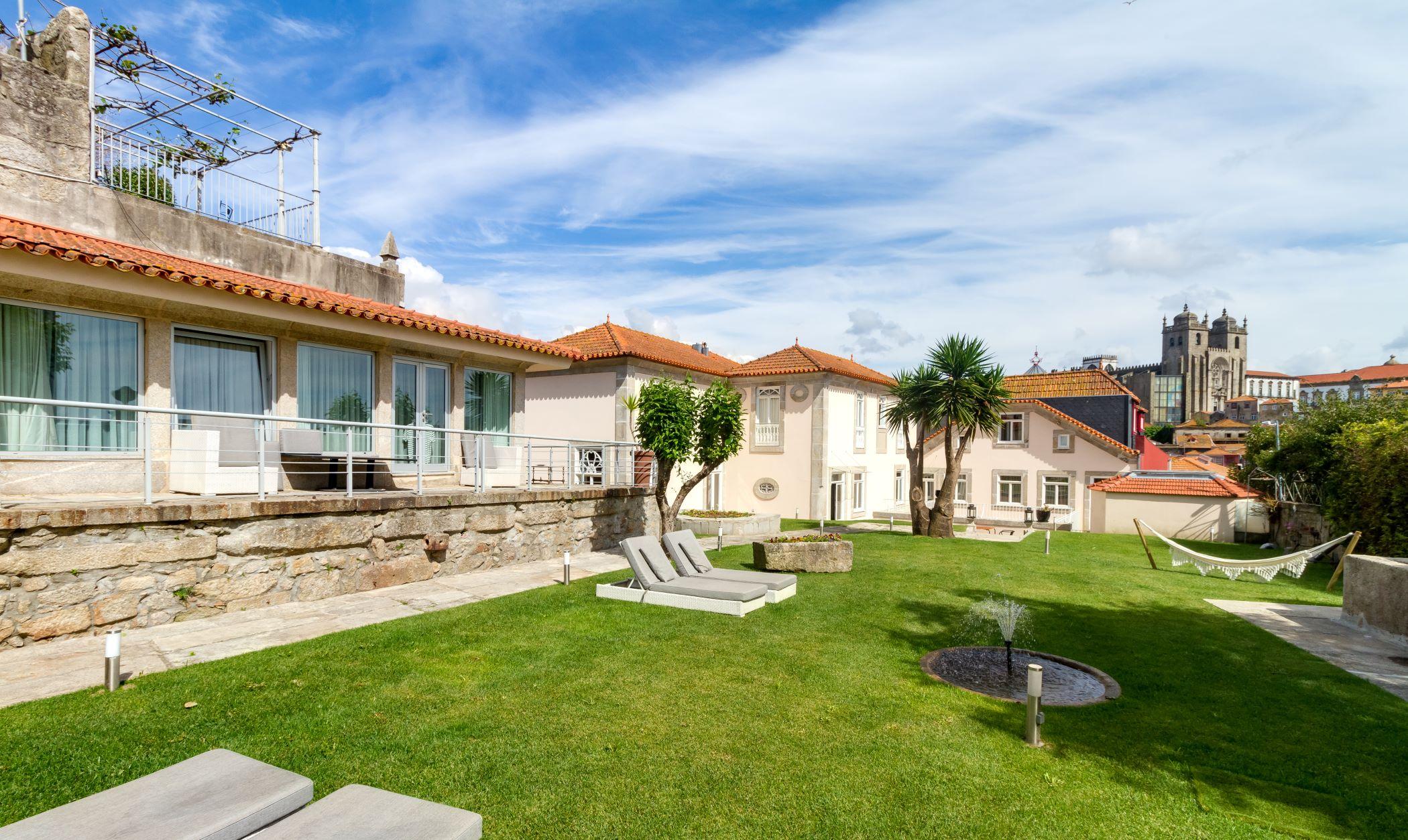 Vista Exterior OCA Flores Hotel Boutique