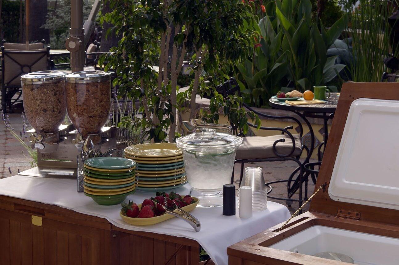 Restaurant The Avalon Hotel on Catalina Island