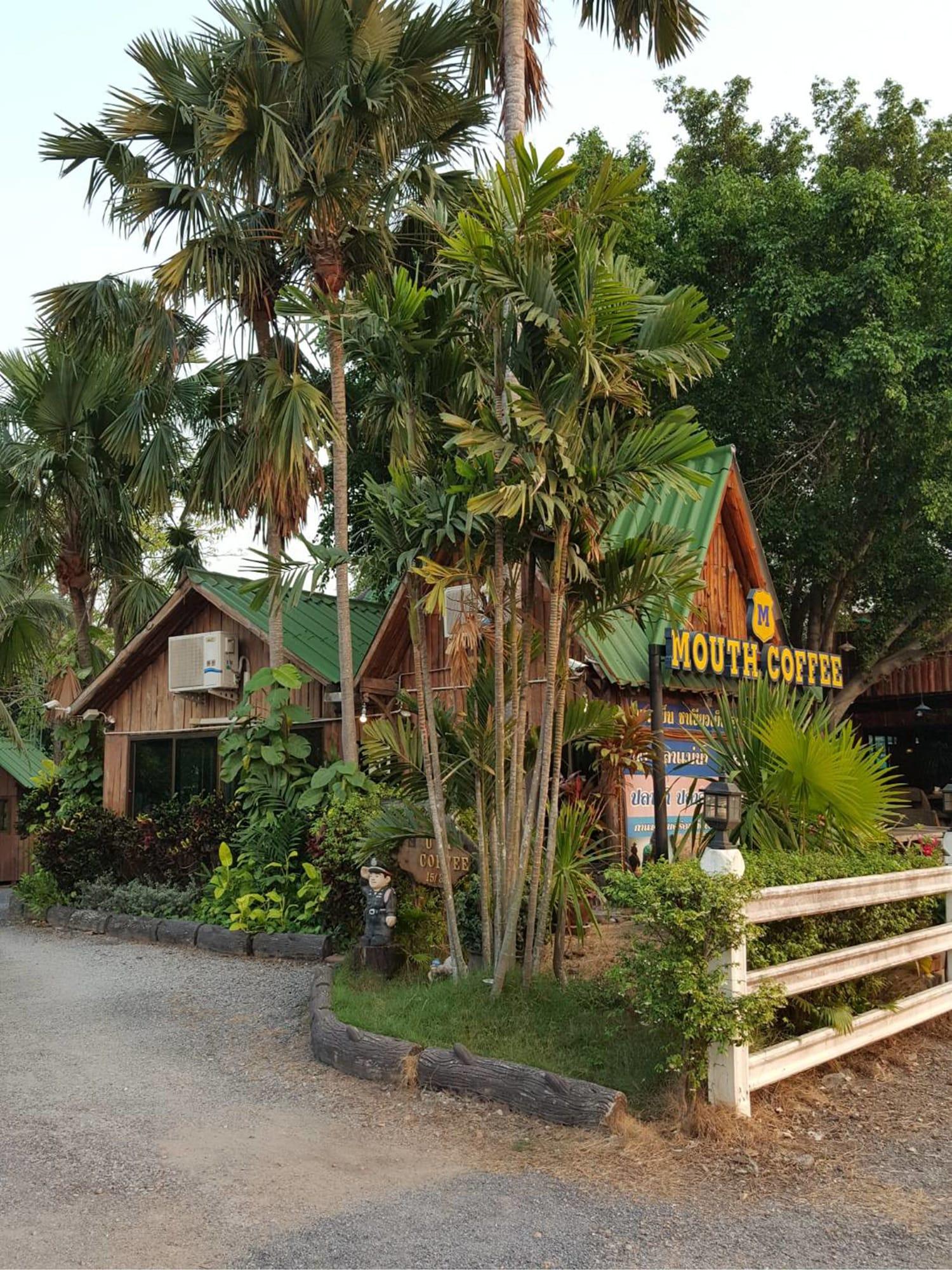 Bar/Salón S. Parsukdee Resort