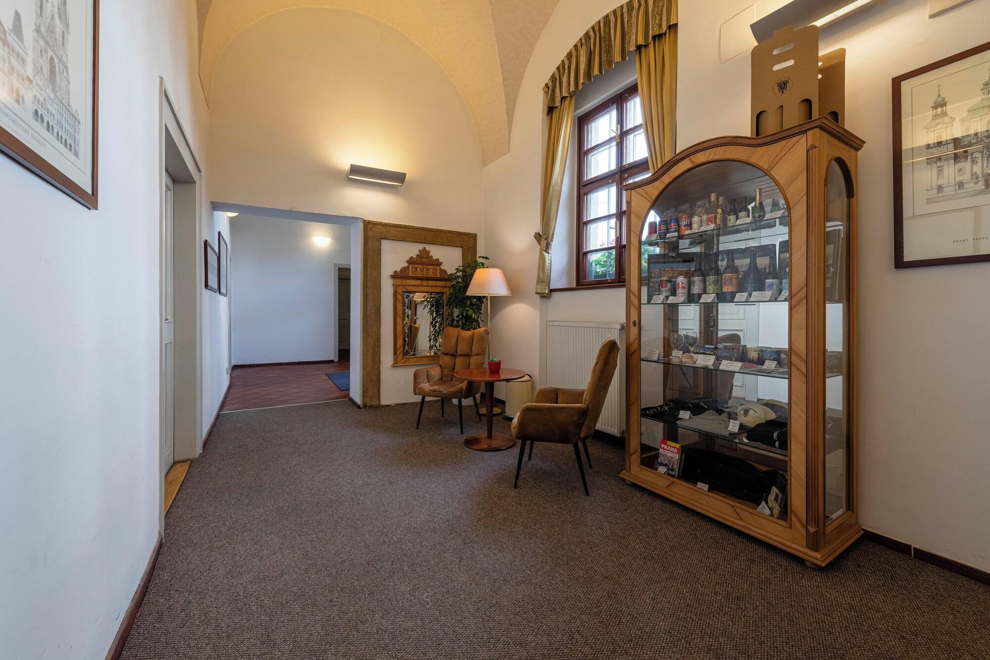 Vista Lobby Hotel Adalbert