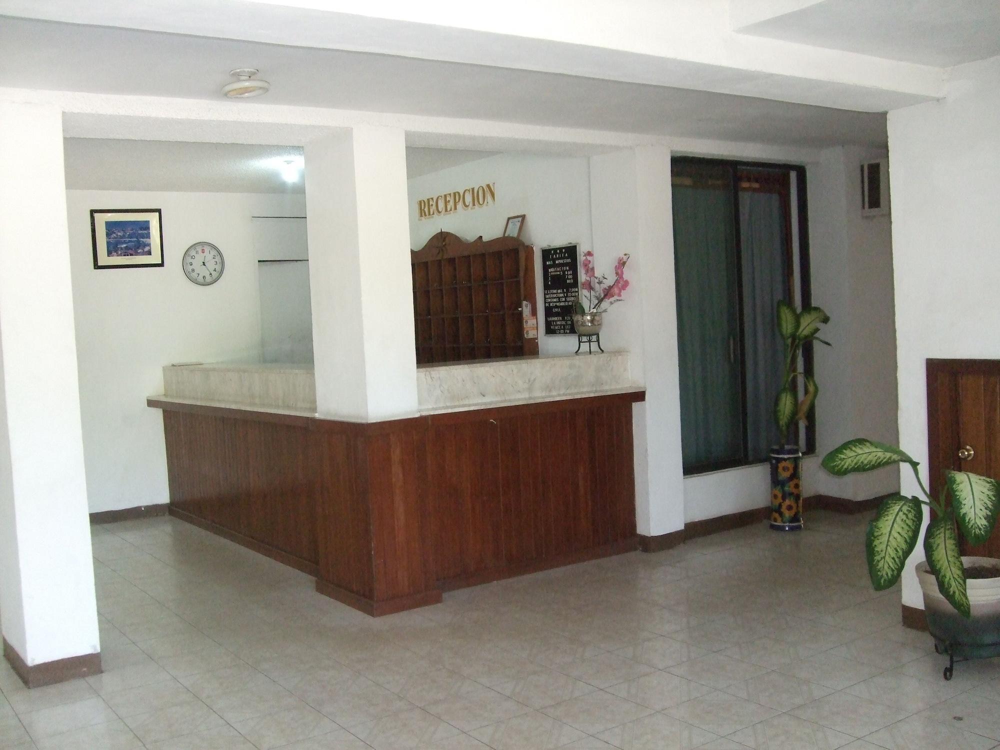 Vista Lobby Camino Del Sol