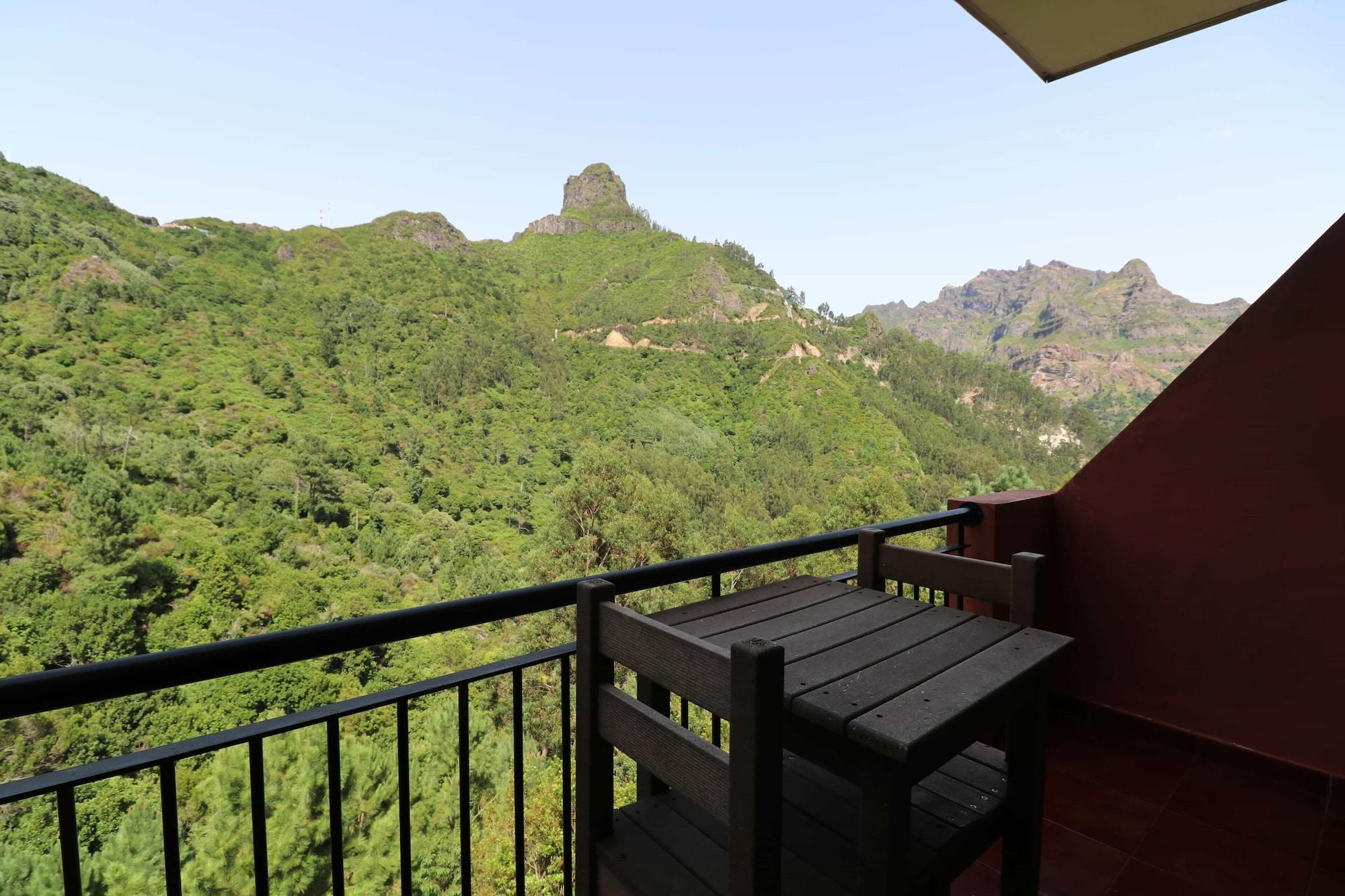 Comodidades do quarto Valley View Hotel Encumeada