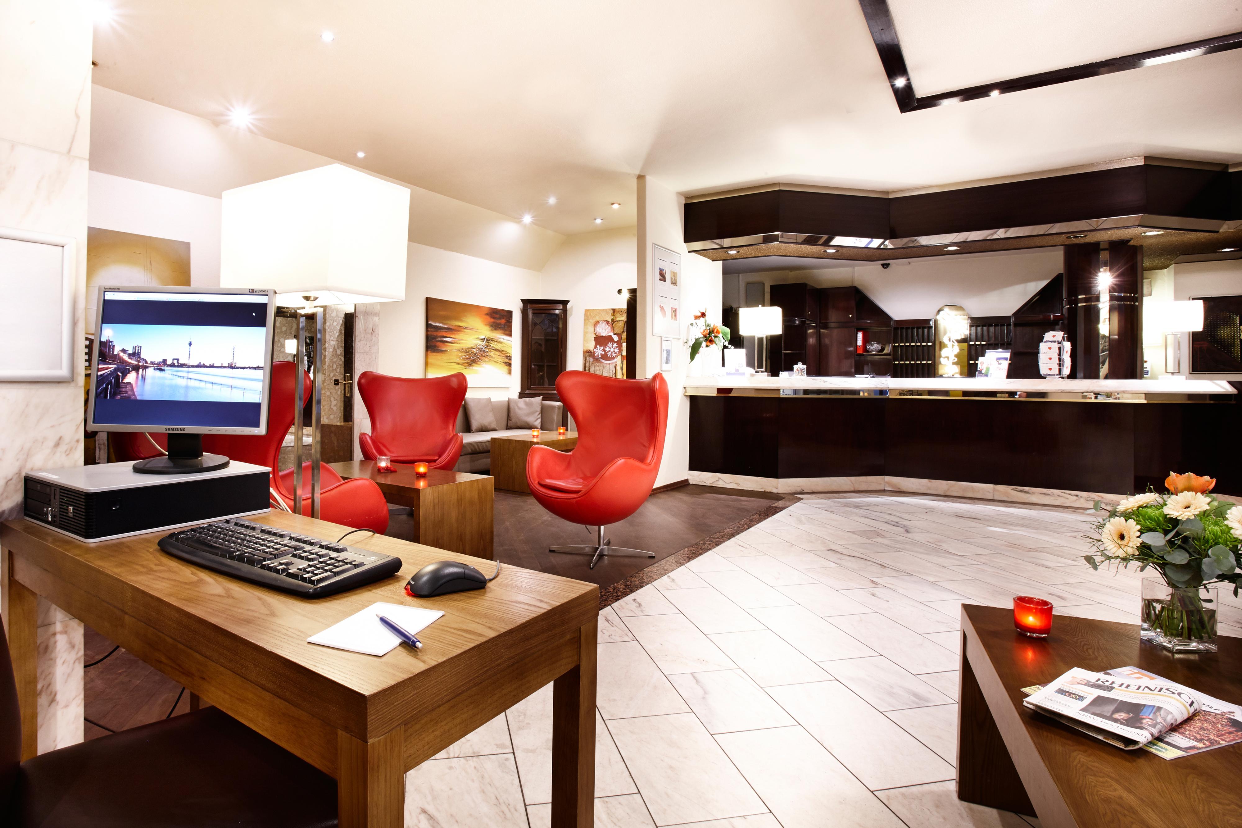 Vista Lobby Radisson Hotel Düsseldorf City Center