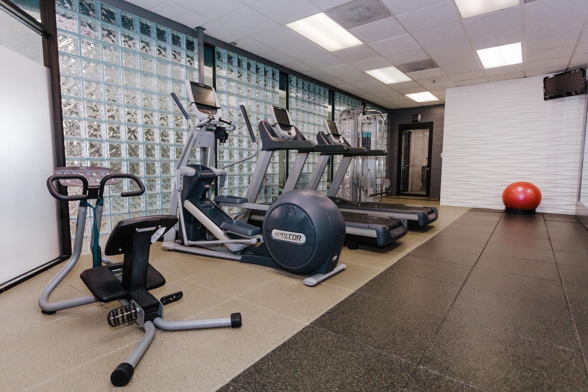 Gimnasio DoubleTree by Hilton Hotel Bloomington
