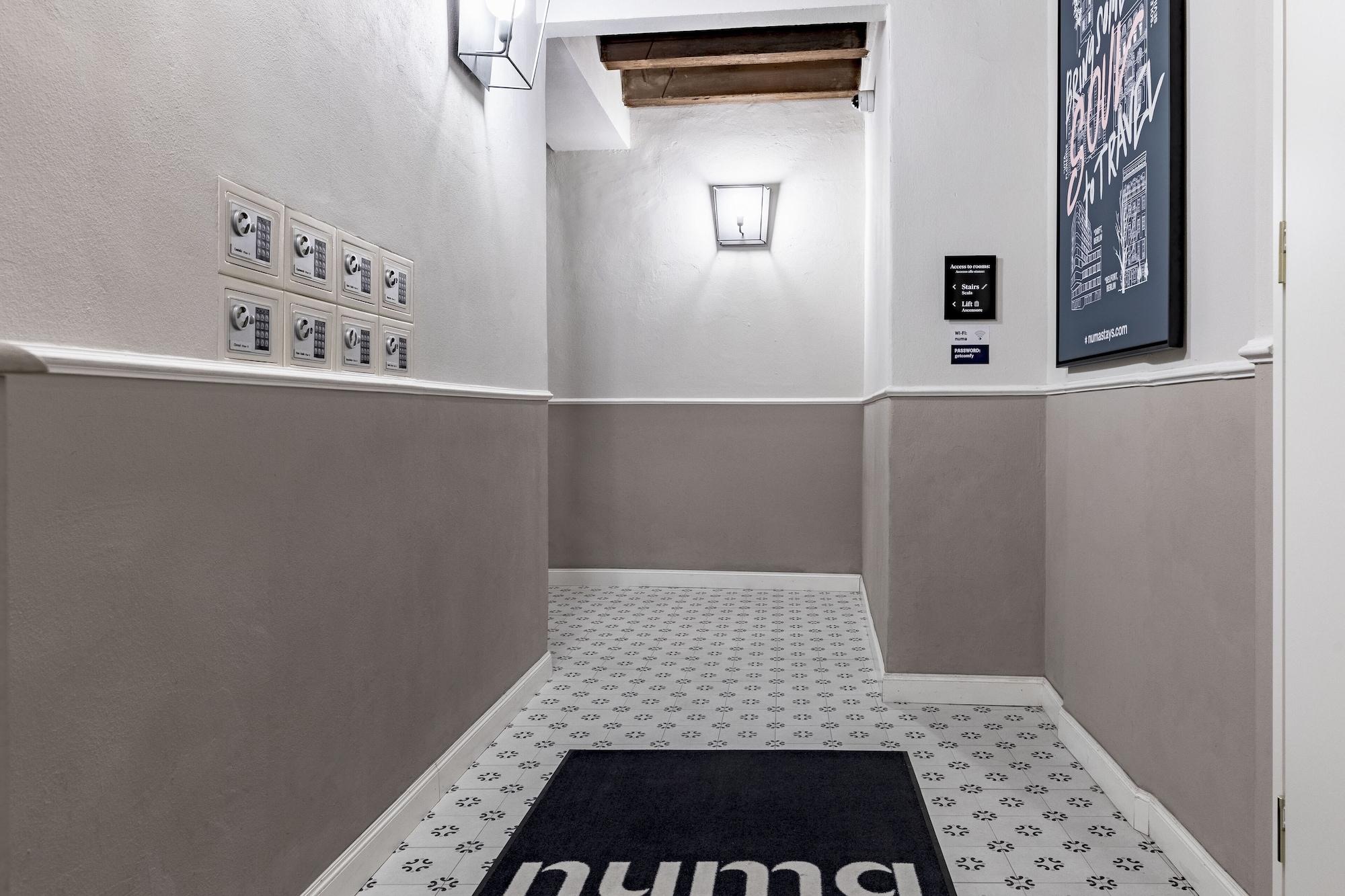 Vista Lobby Numa Florence Fiore