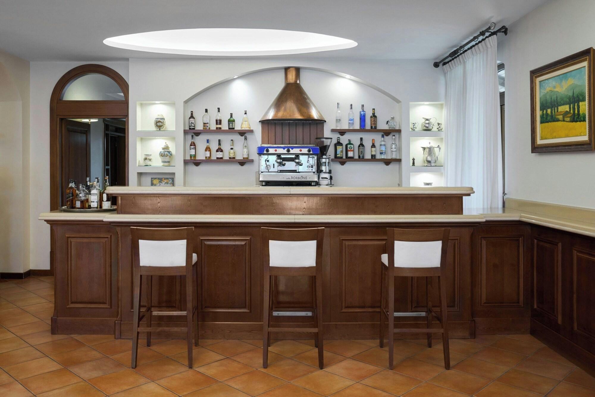 Bar/Salón Four Points Flex by Sheraton Naples Marigliano