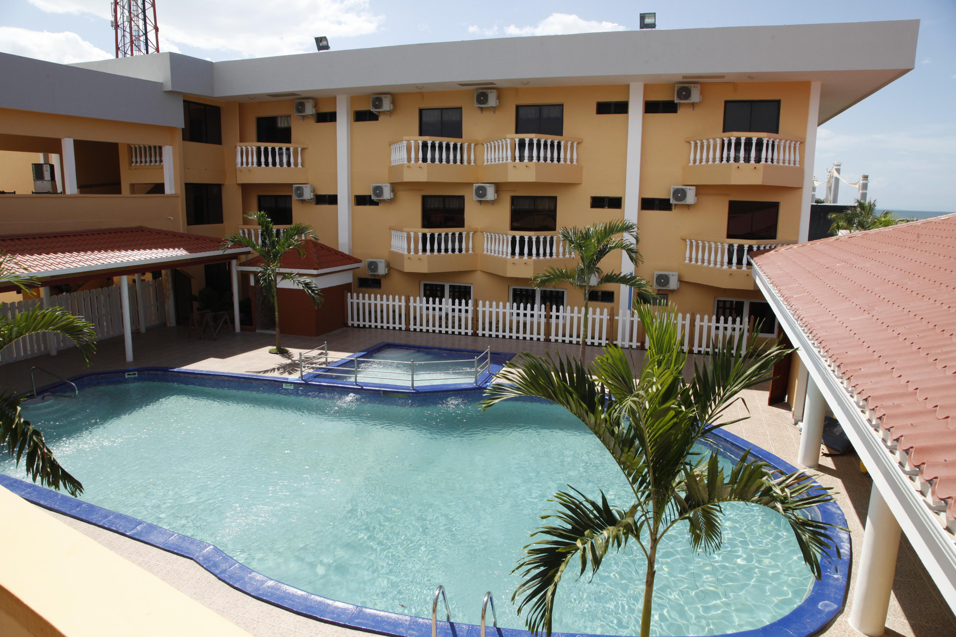 Vista Piscina Hotel Partenon Beach Resort