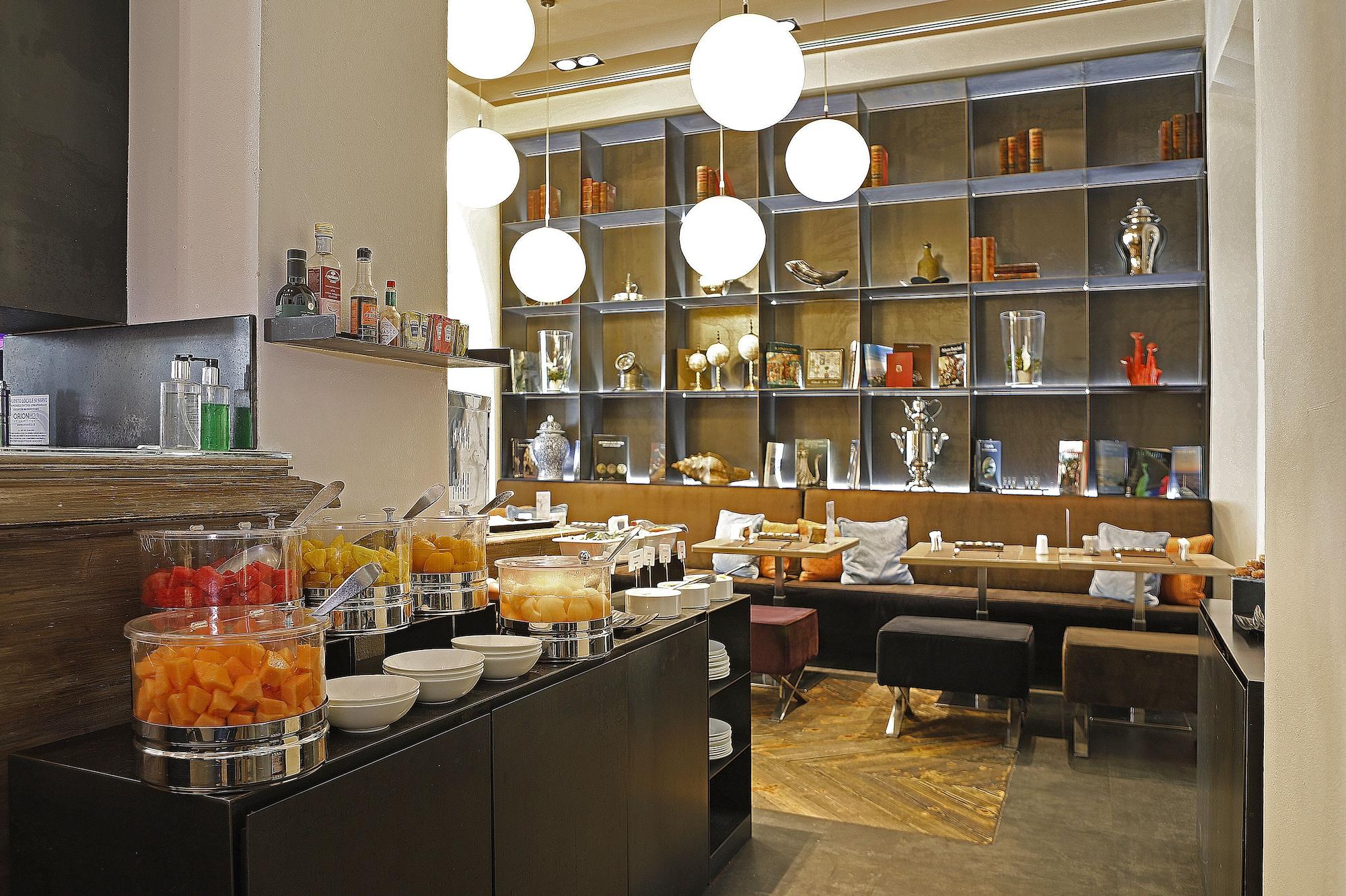 Restaurant Rome Times Hotel