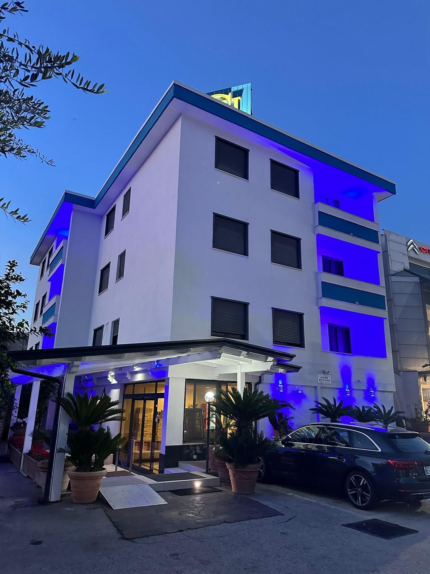 Vista Exterior Hotel Clinton