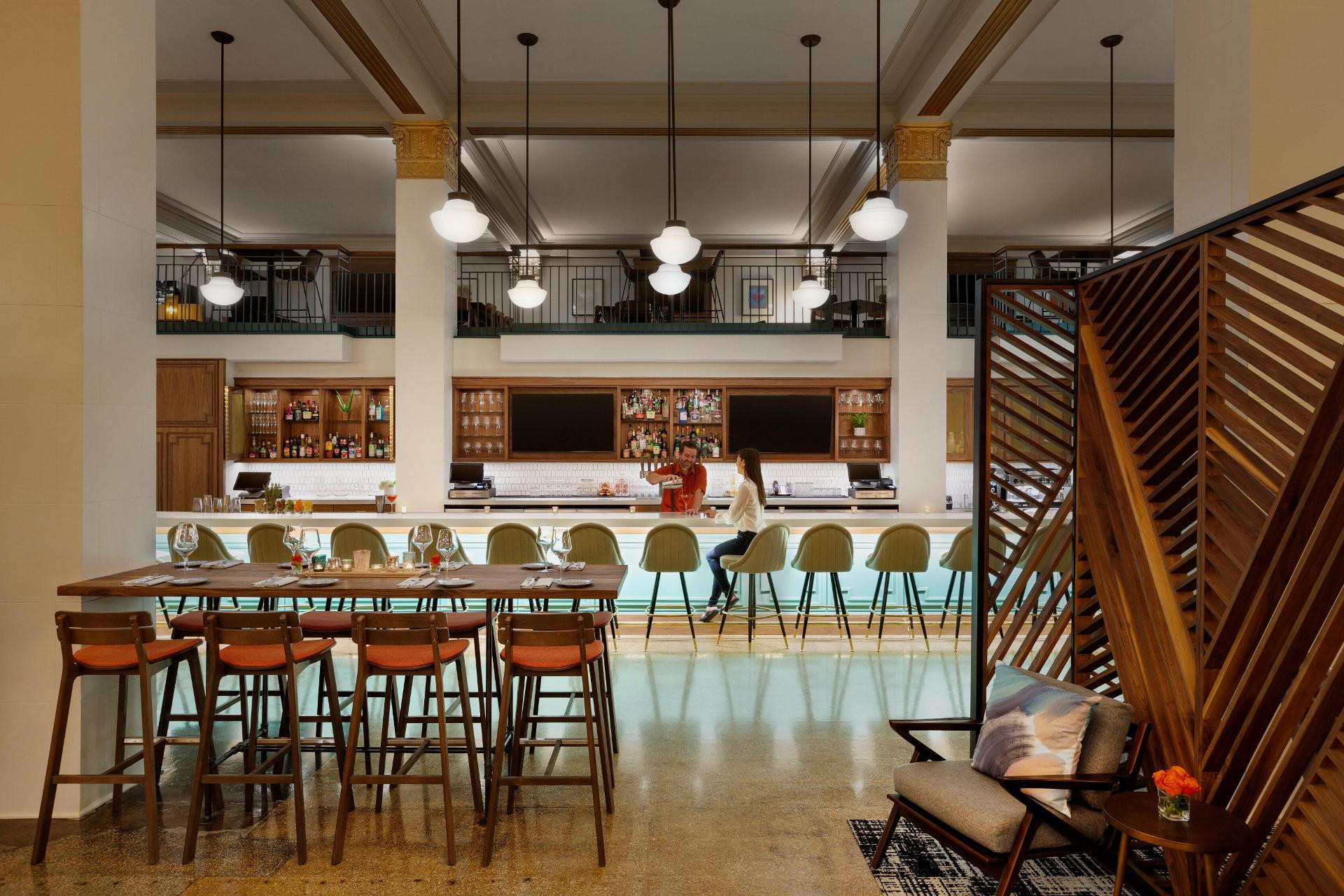 Bar/Salón Indigo Winston-Salem Downtown