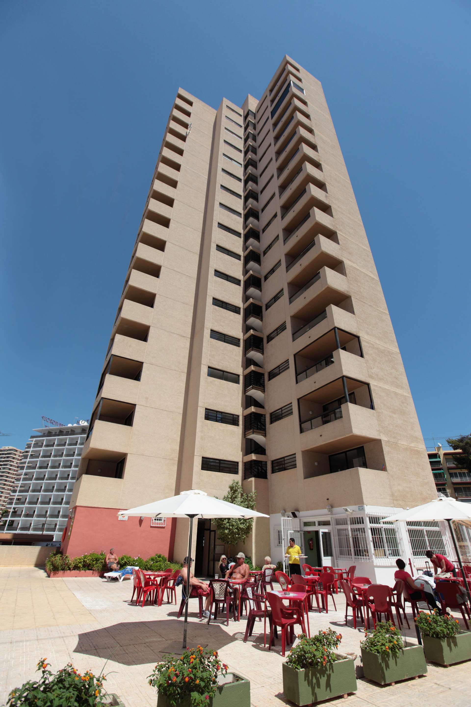 Vista Exterior Apartamentos Dynastic Rooms