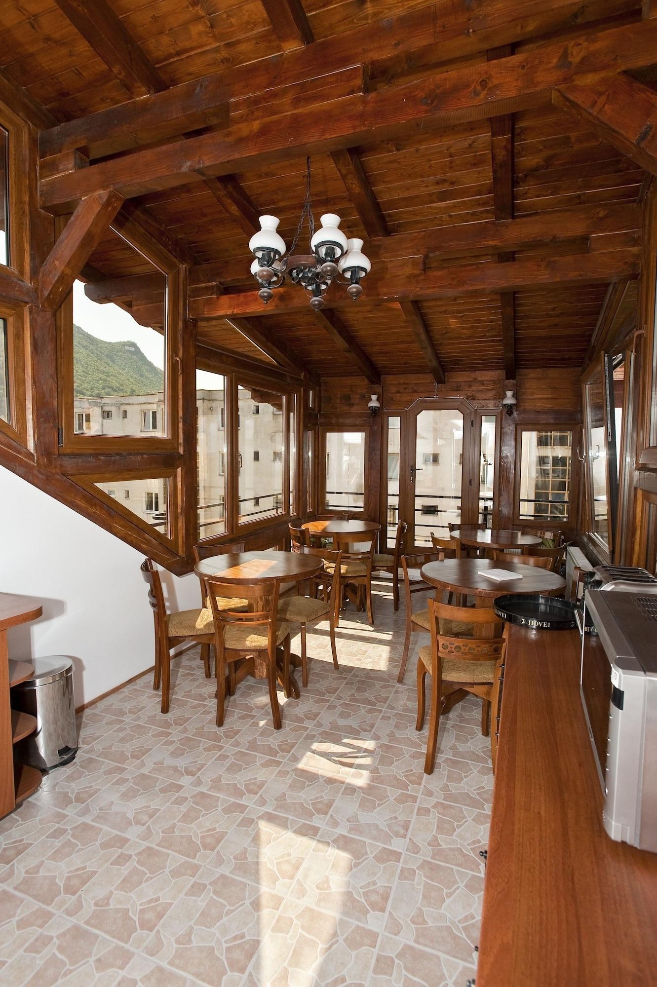 Restaurant Residence Ambient