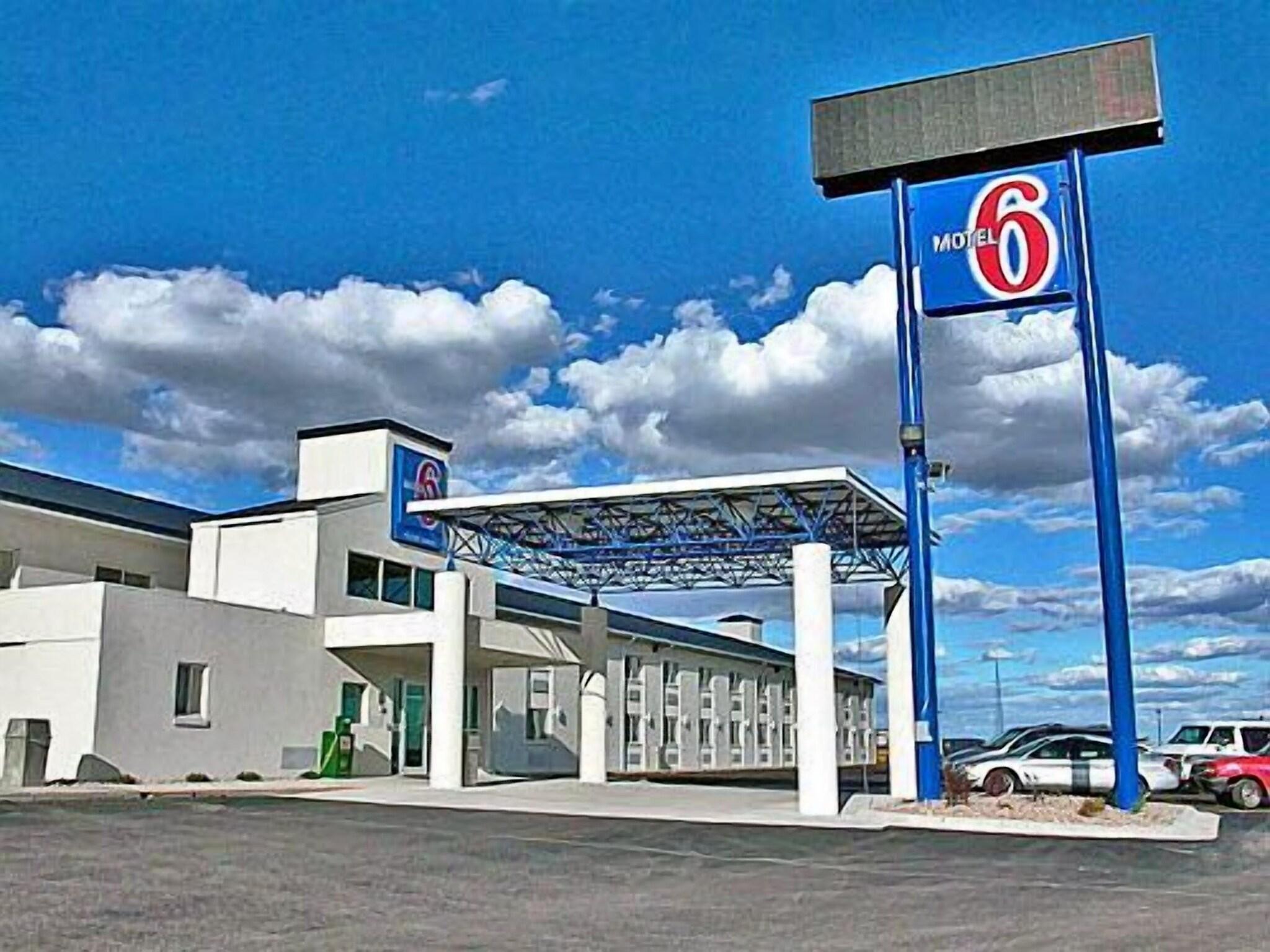 Varios Motel 6 Big Springs, NE