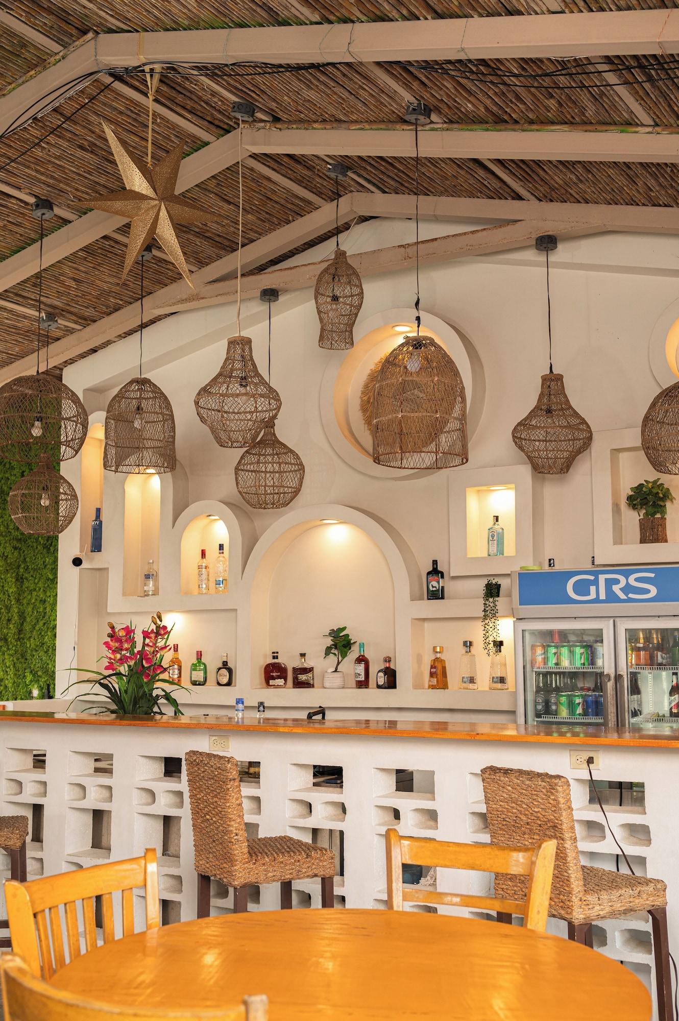 Bar/Salón Itza BeachCluub & Bar