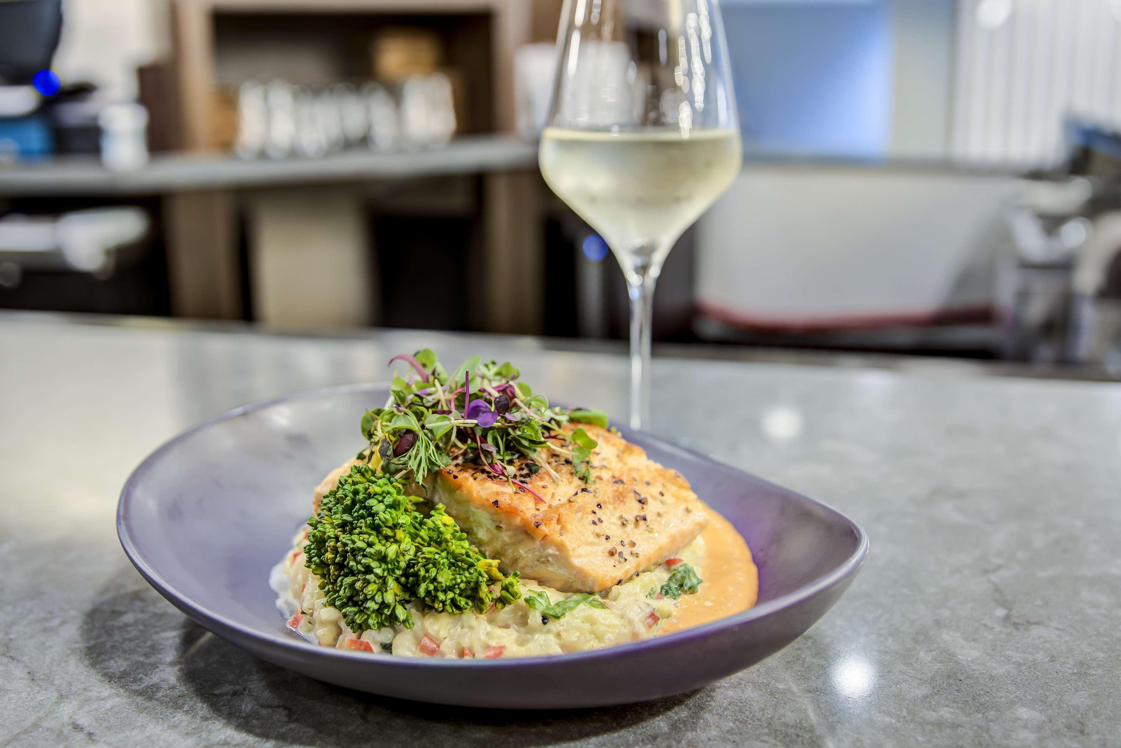 Restaurant Doubletree by Hilton Harrisonburg