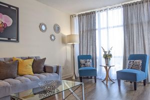 Alquiler Vacacional - CITY PLACE 1bdr+den TORONTO DOWNTOWN