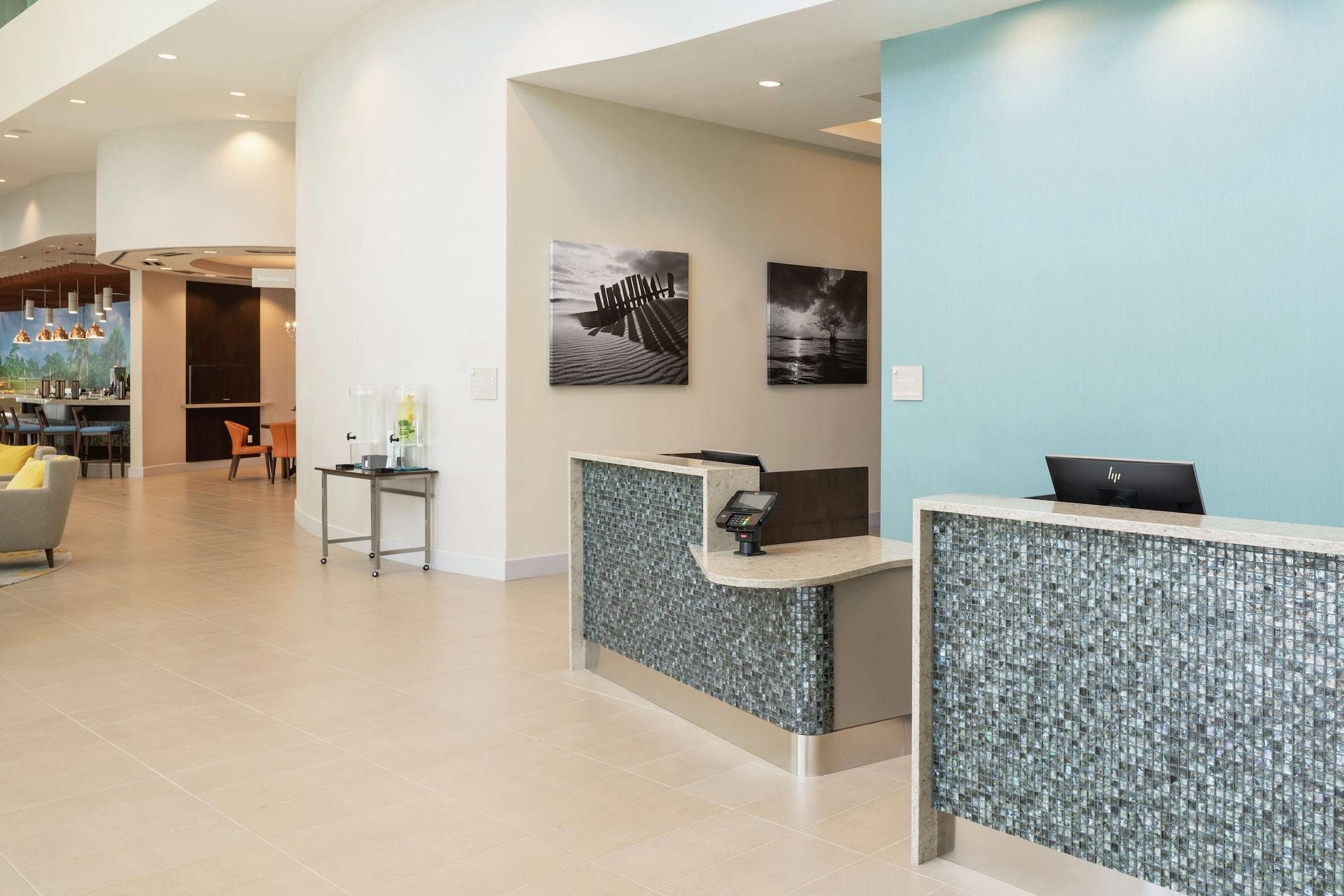 Vista Lobby DoubleTree by Hilton Miami - Doral, FL