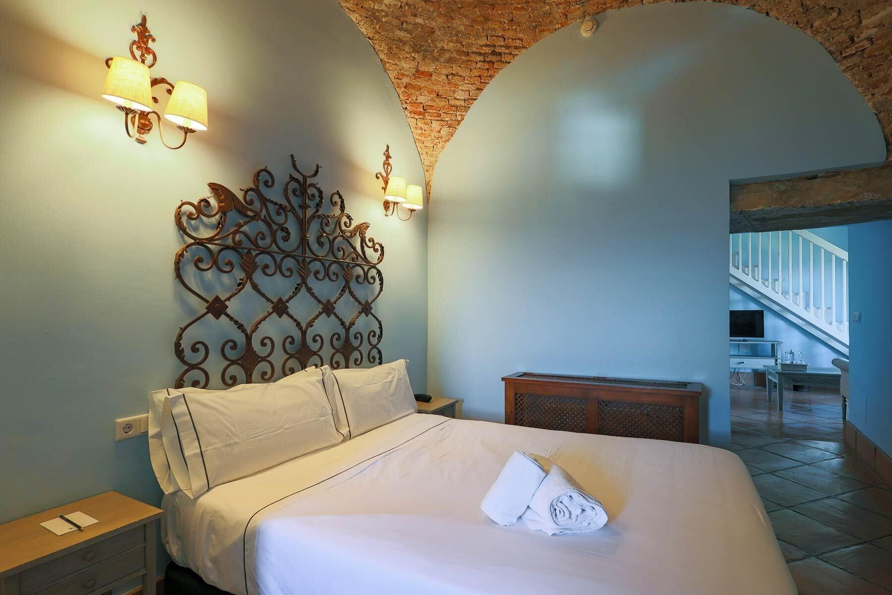 Habitación TUGASA Castillo de Castellar