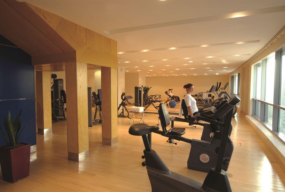 Gimnasio Qabila Westbay Hotel