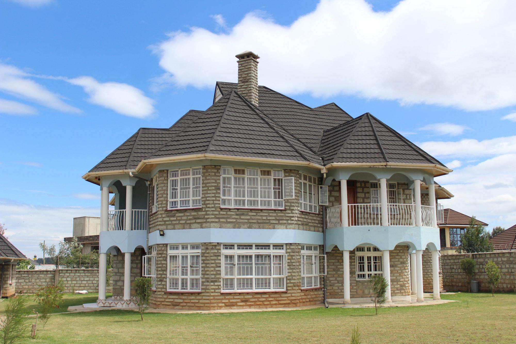 Vista Exterior Salient Home Stay