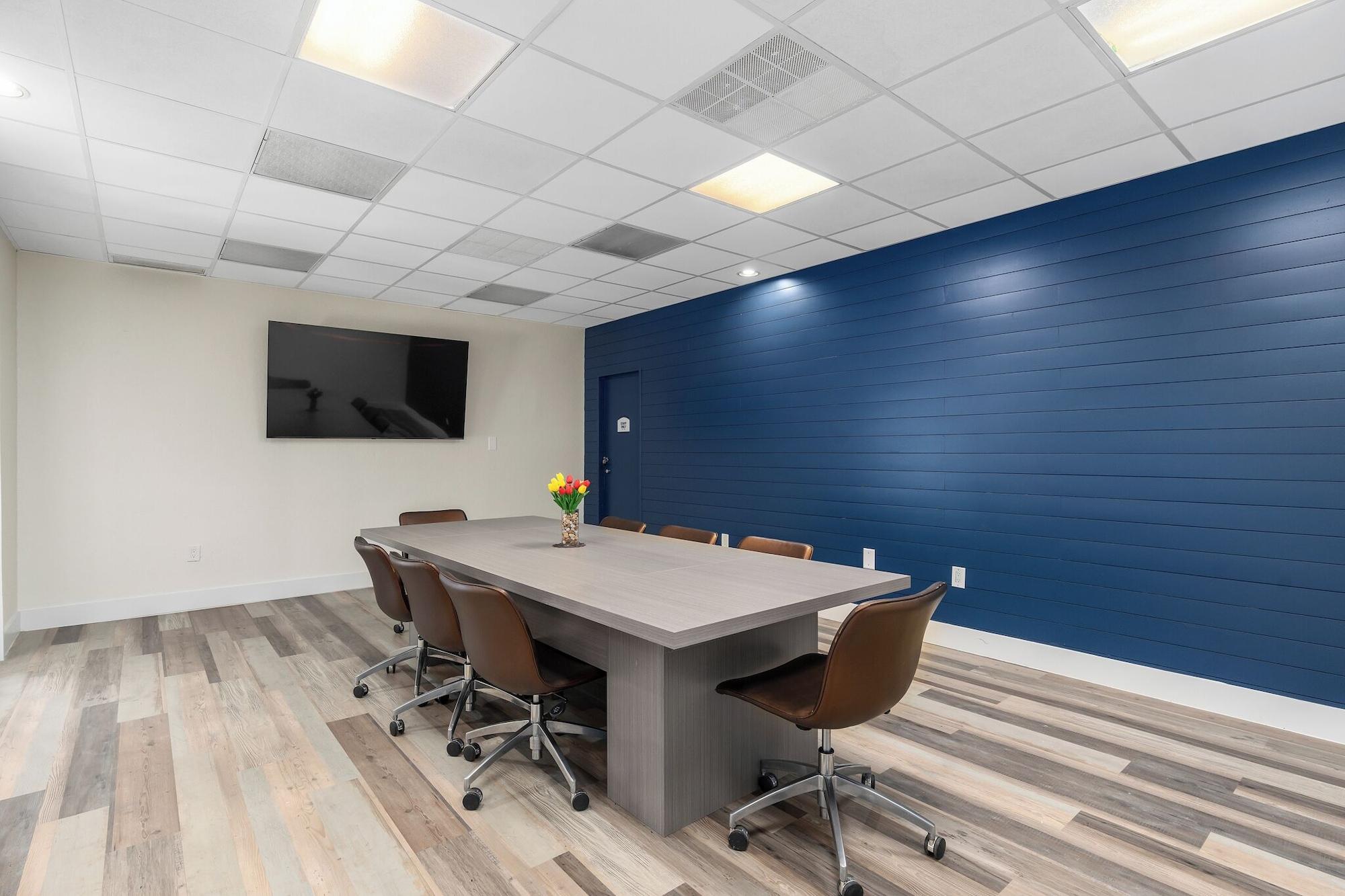 Sala de Reuniones Baymont by Wyndham Orlando East