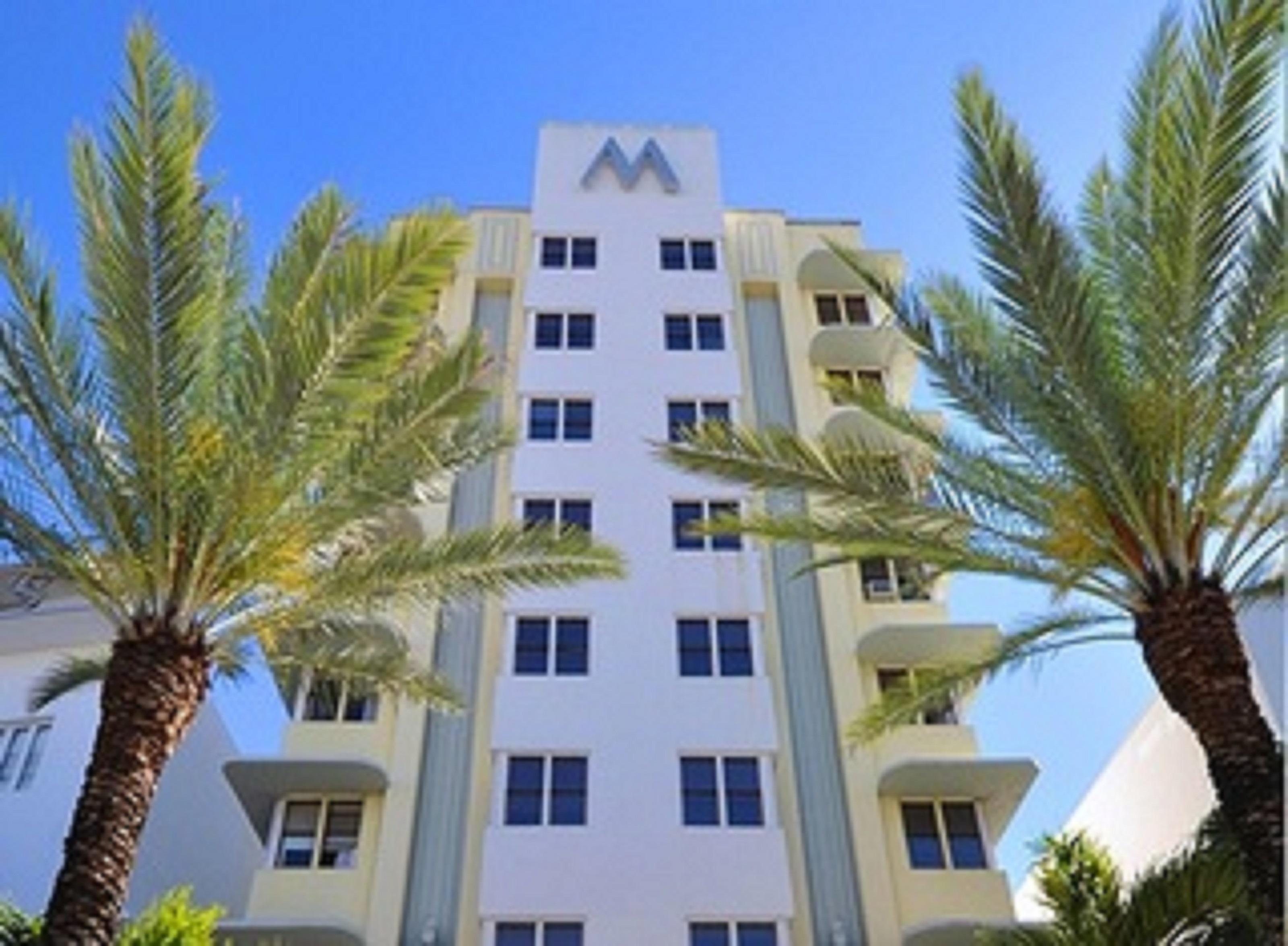 Vista Exterior Marseilles Beachfront Hotel
