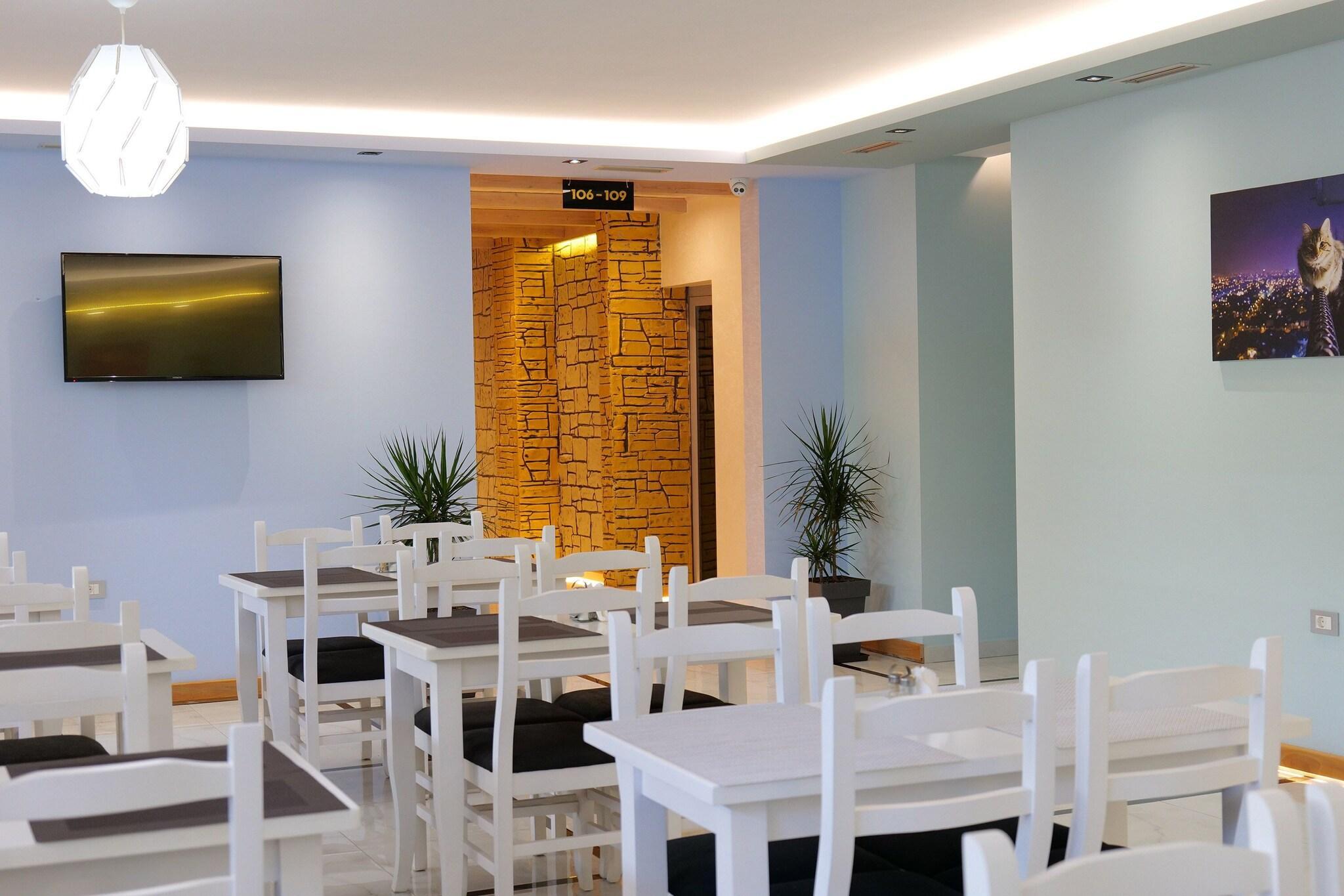 Vista Lobby Oceanic Overview Suites