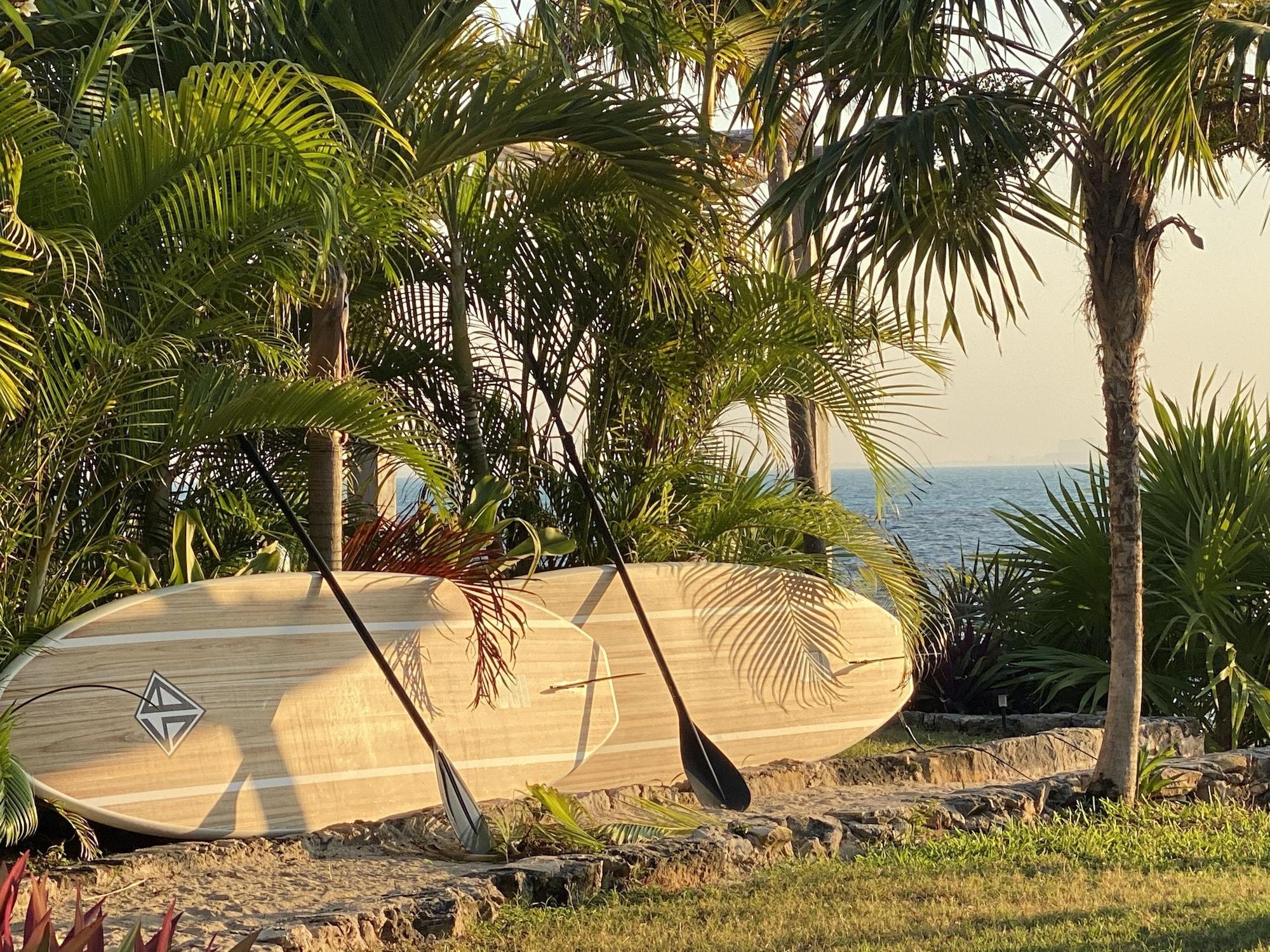 Vista Exterior Casa Coco by Coco B Isla