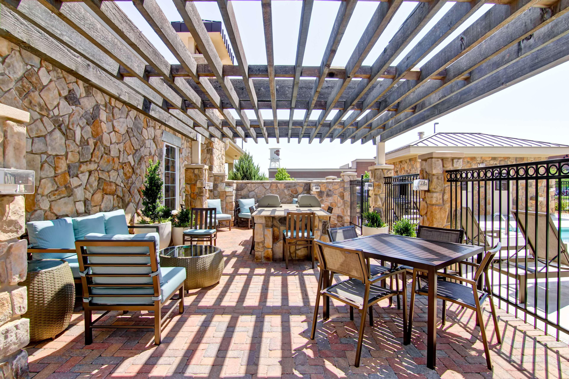 Varios Homewood Suites by Hilton Oklahoma City-West