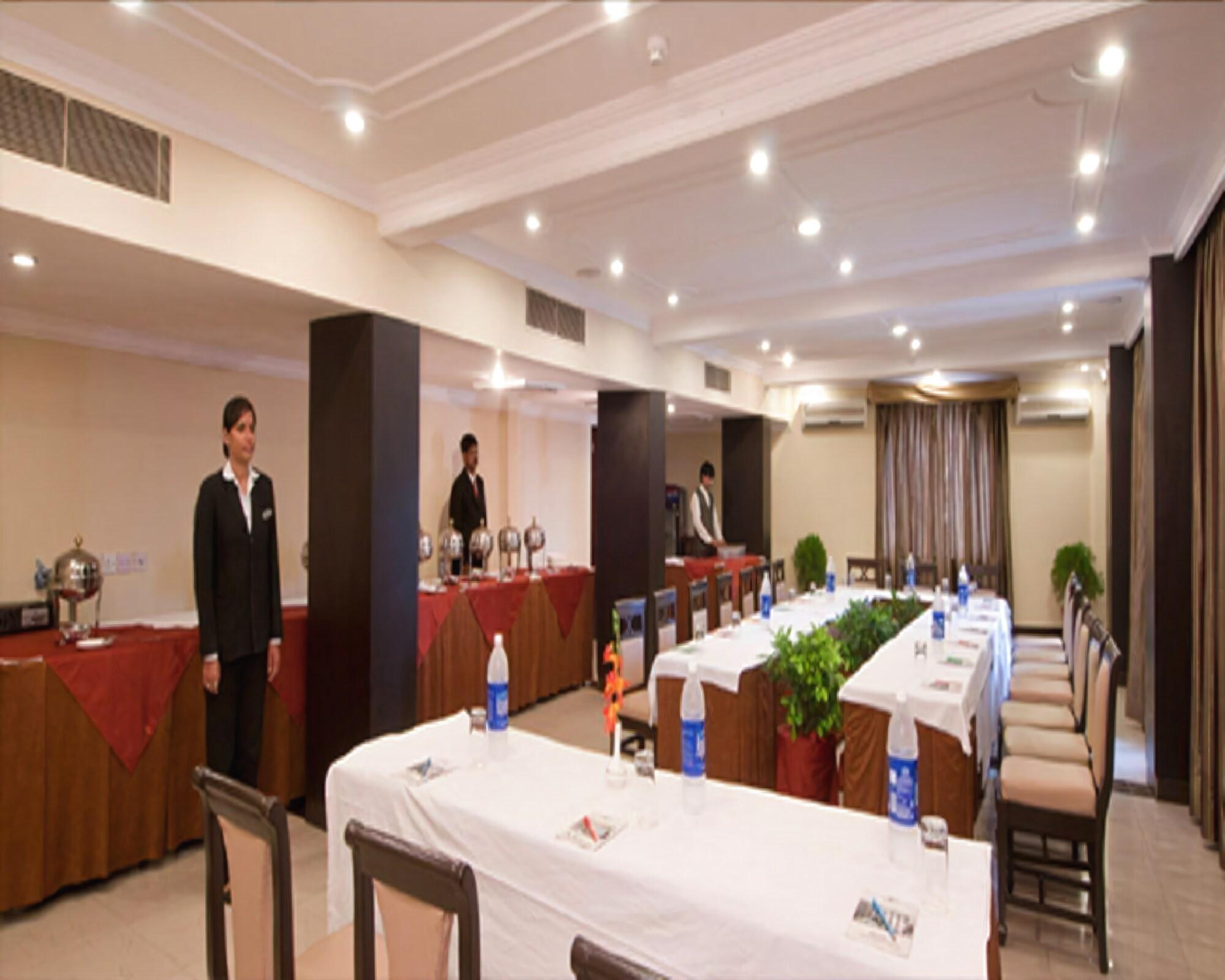 Restaurant Hotel Pushpvilla