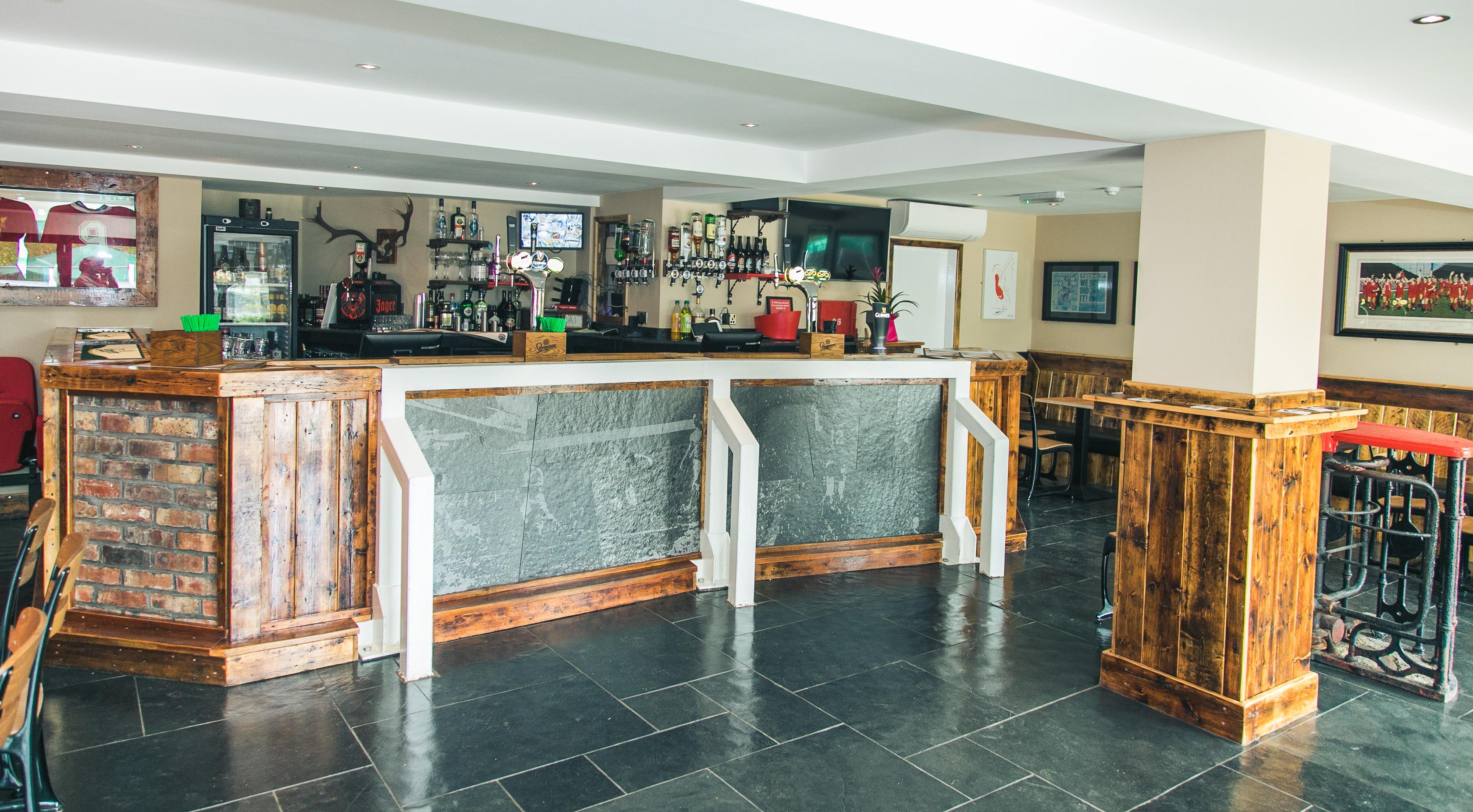 Bar/Salón Hotel Tia