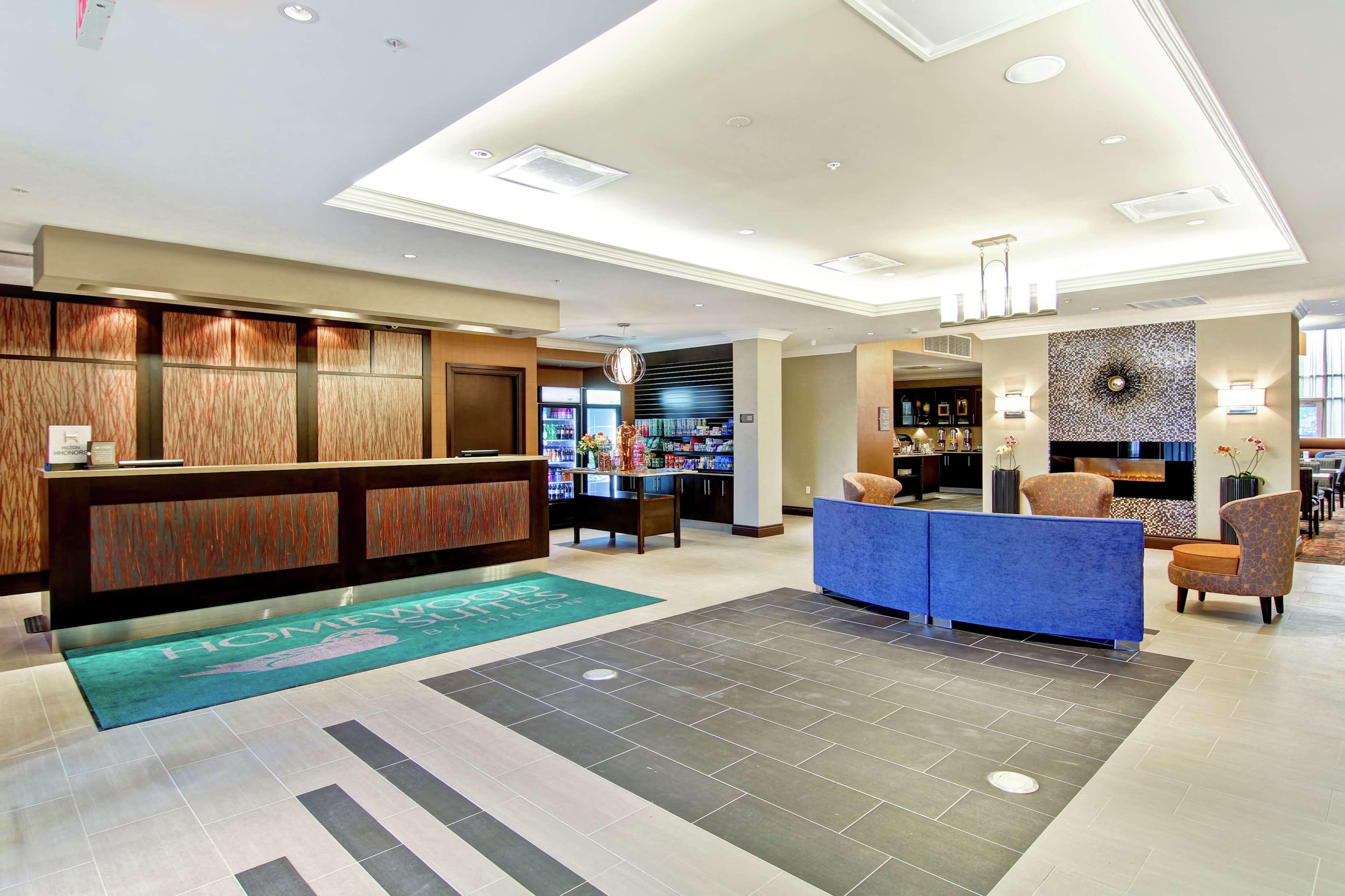 Vista Lobby Homewood Suites by Hilton Ajax
