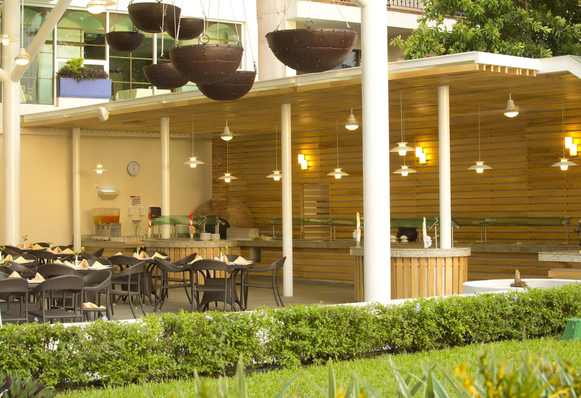 Restaurant Crown Paradise Golden Puerto Vallarta All Inclusive
